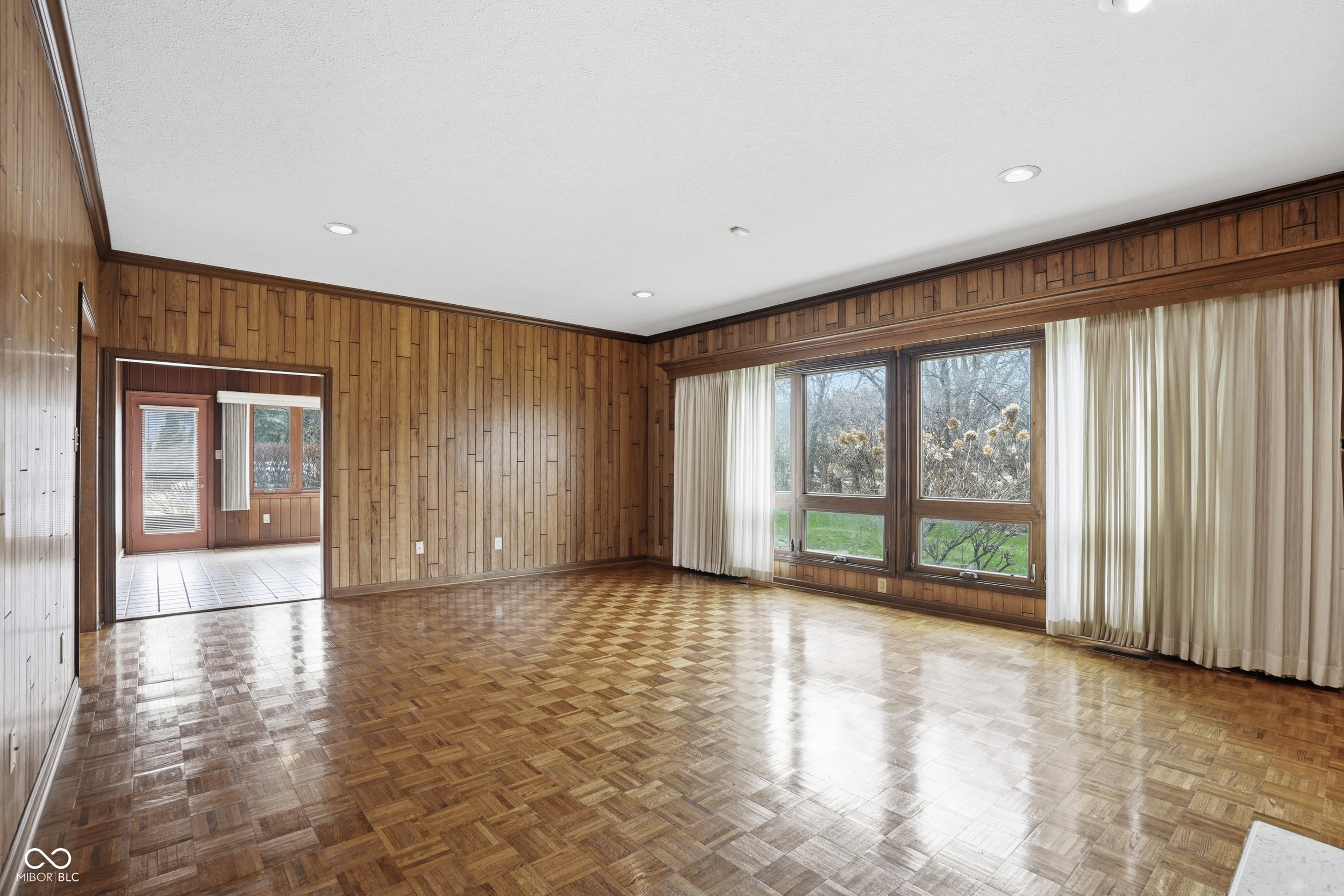9208 Tamarack Drive