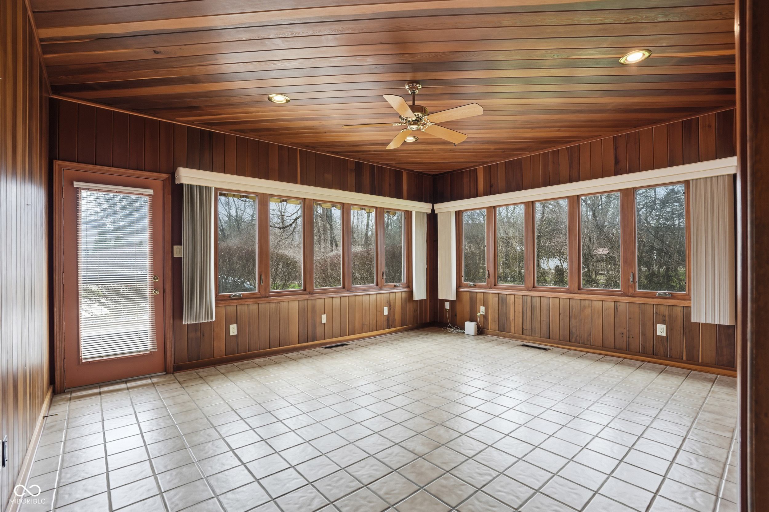 9208 Tamarack Drive