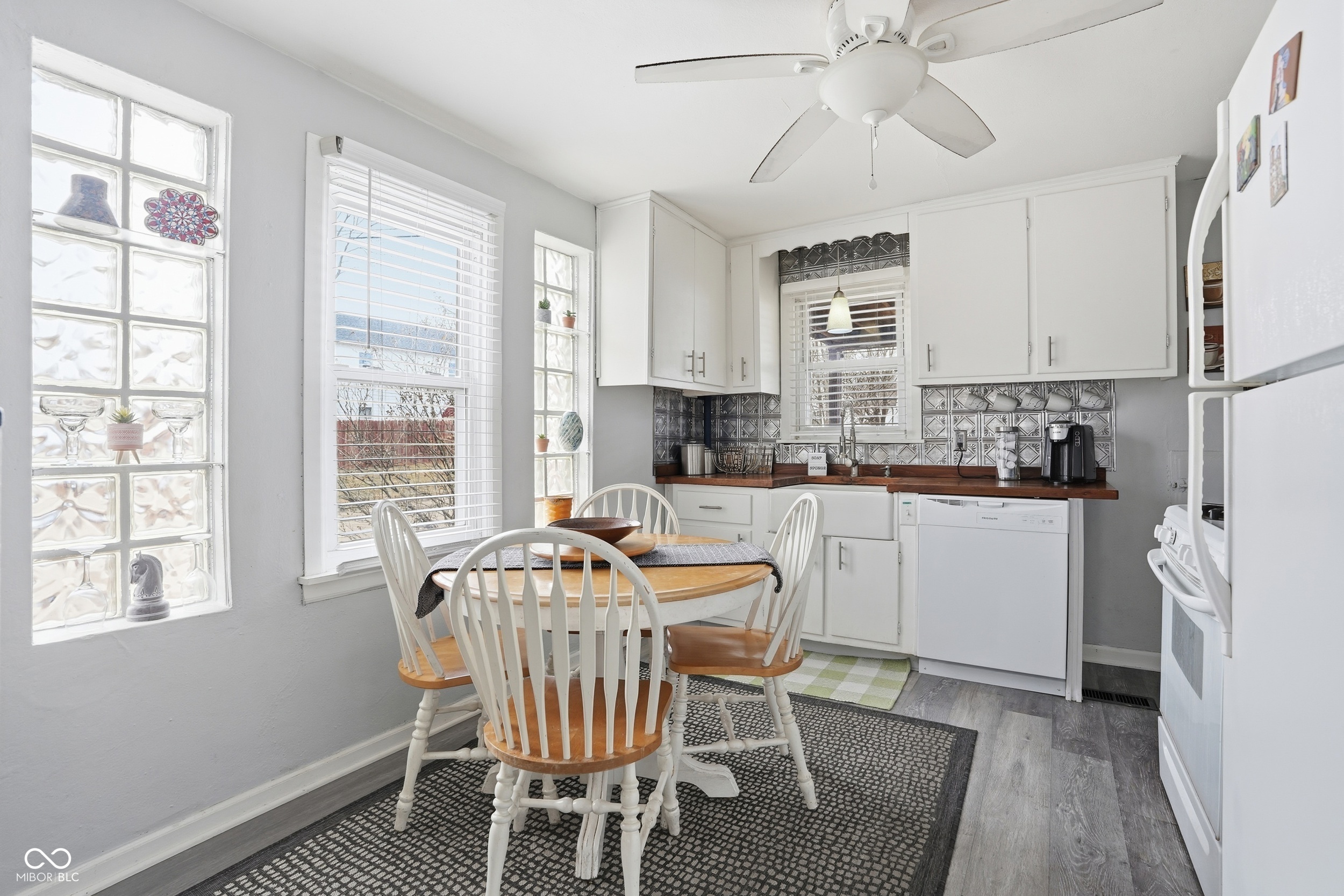 1237 E Pleasant Run Parkway South Drive