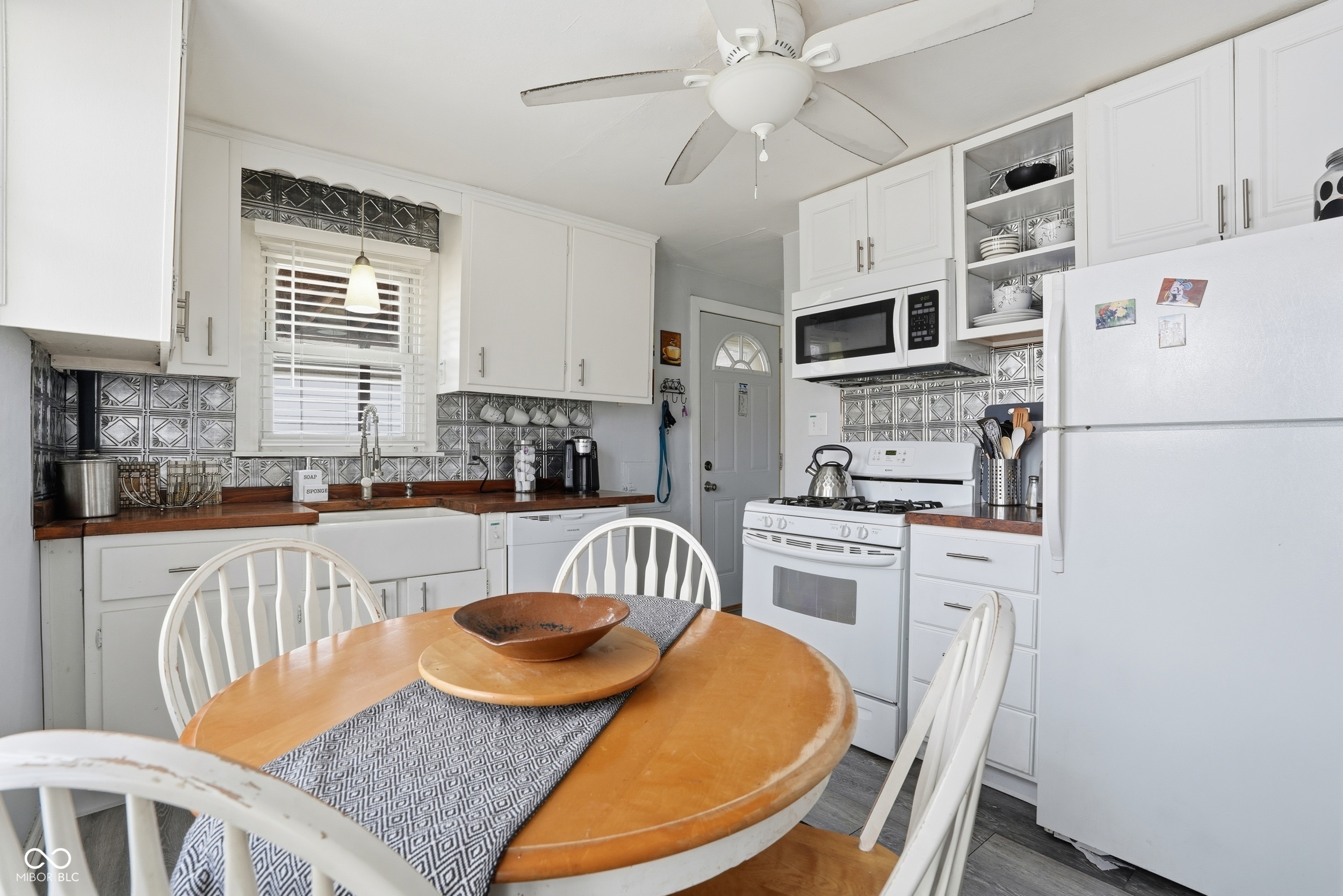 1237 E Pleasant Run Parkway South Drive