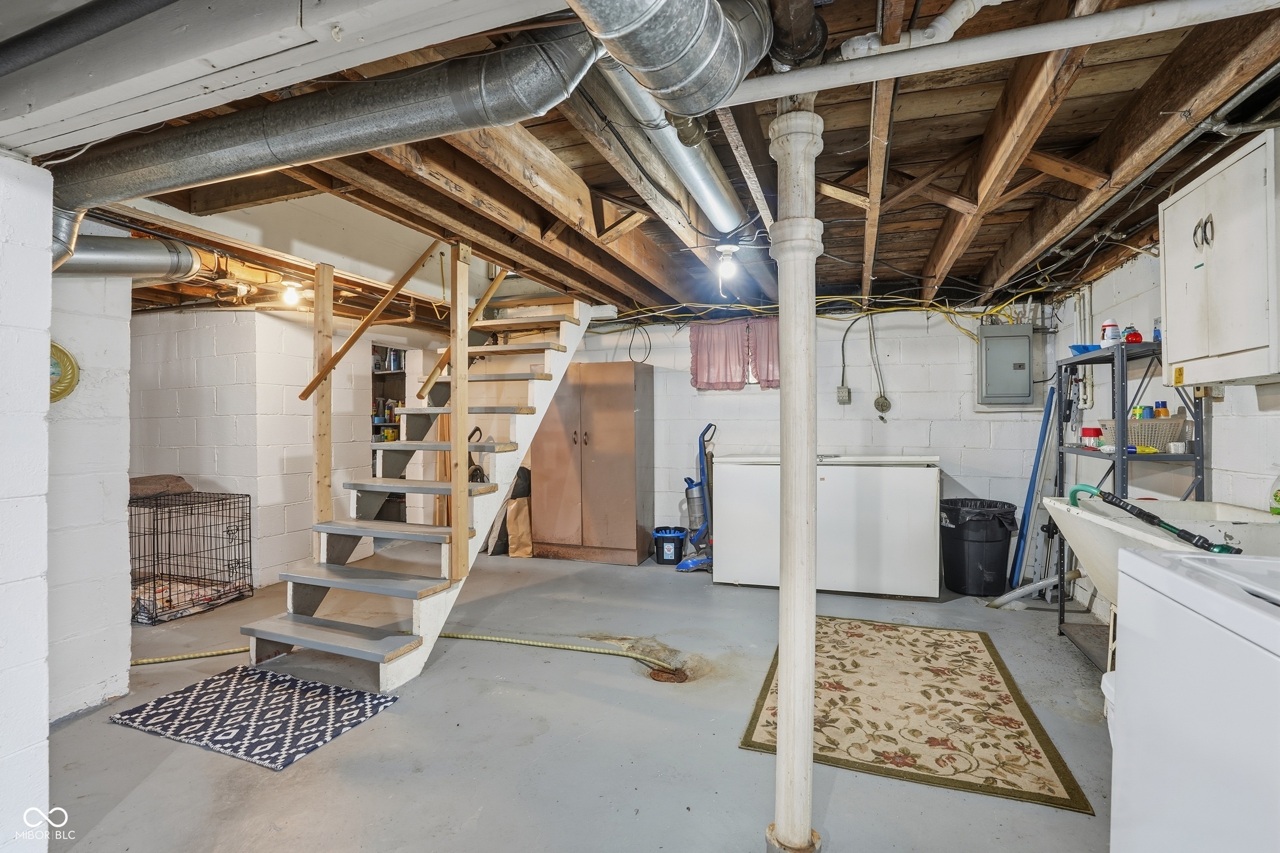 1237 E Pleasant Run Parkway South Drive