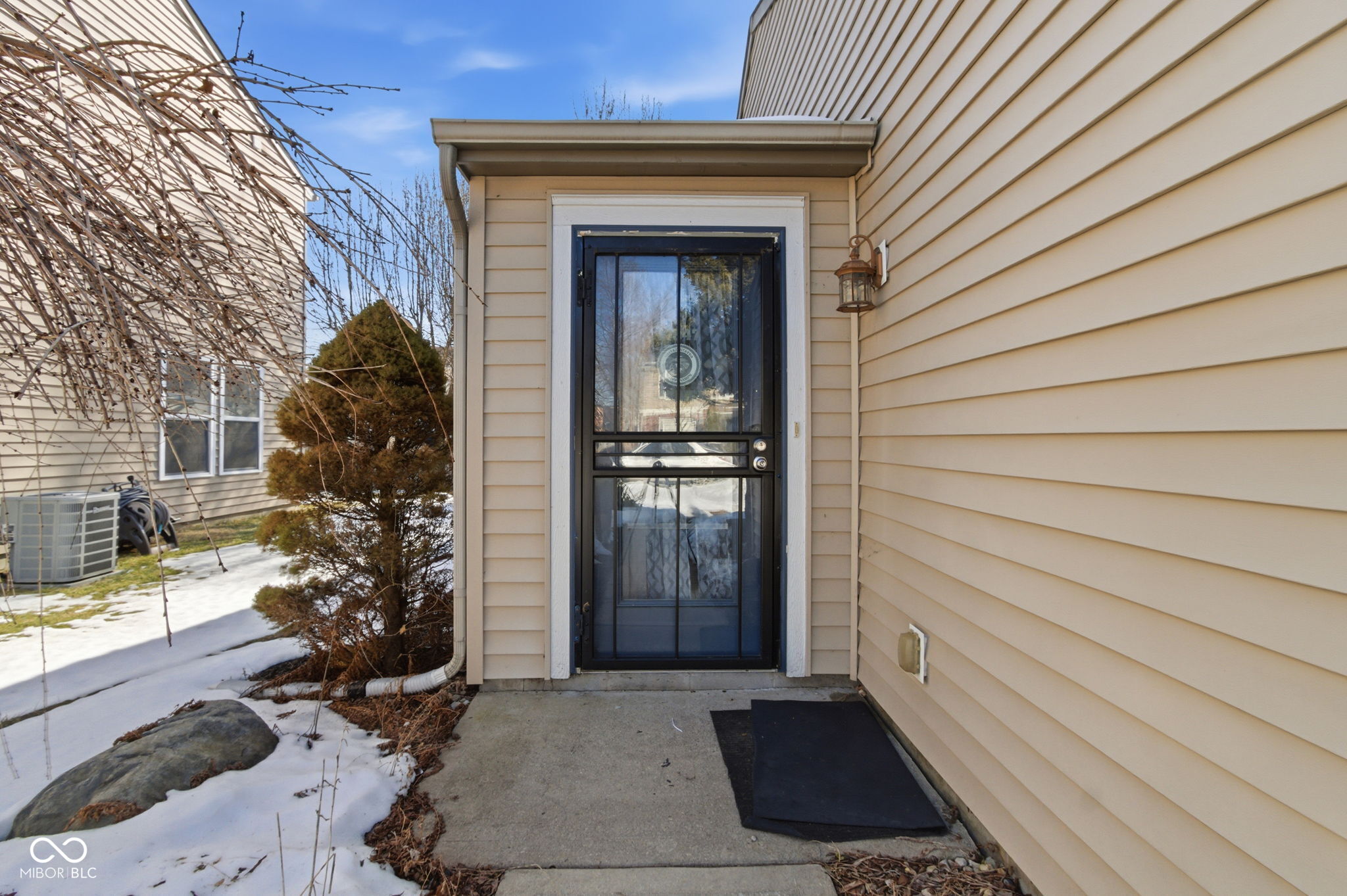 10847 Firefly Circle