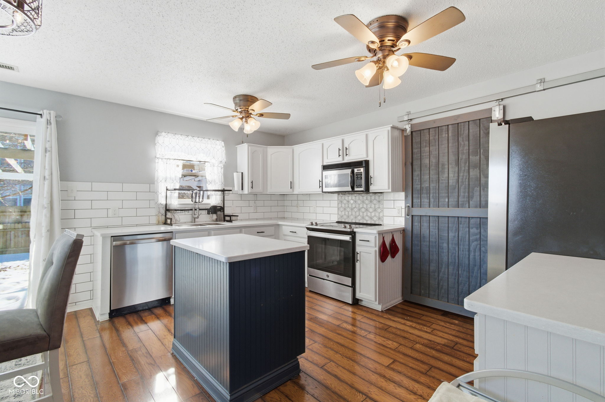 10847 Firefly Circle