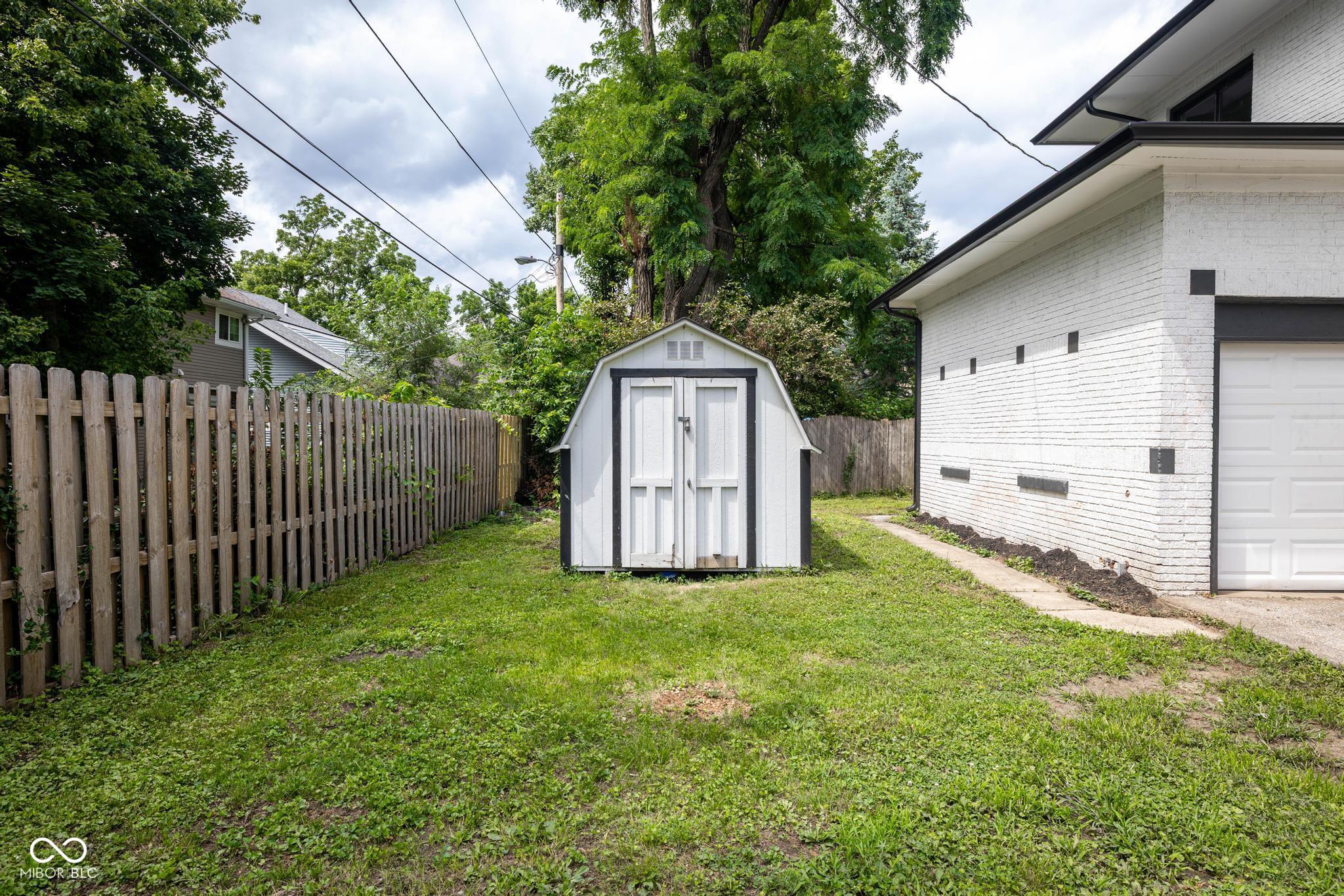 3118 E Fall Creek Parkway North Drive