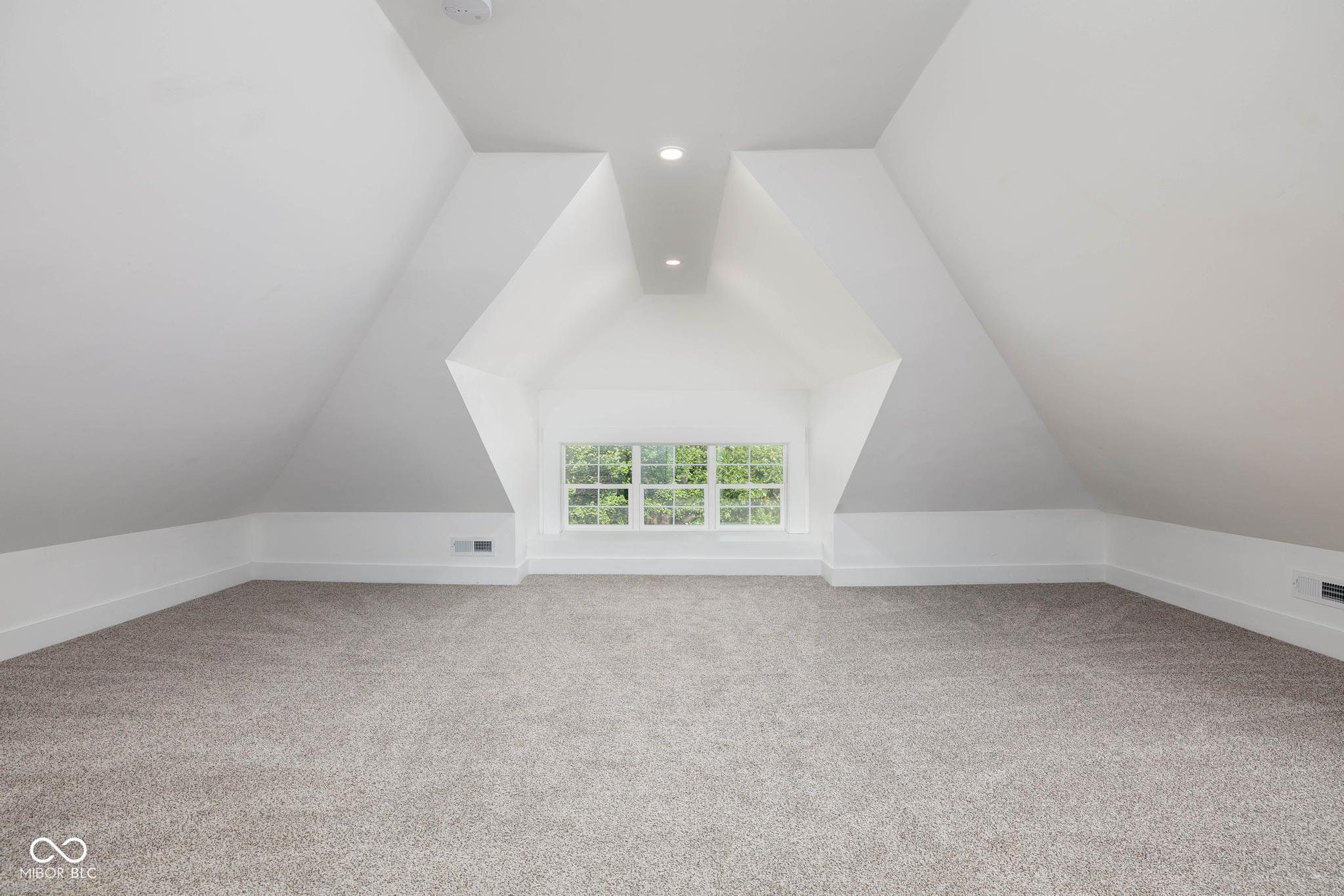 3118 E Fall Creek Parkway North Drive