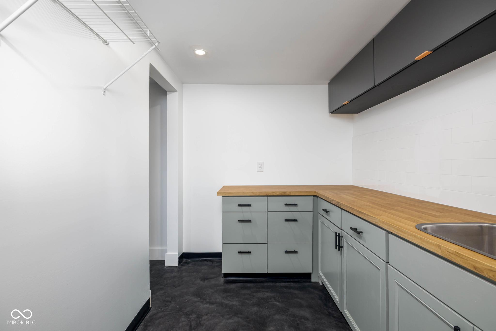 3118 E Fall Creek Parkway North Drive