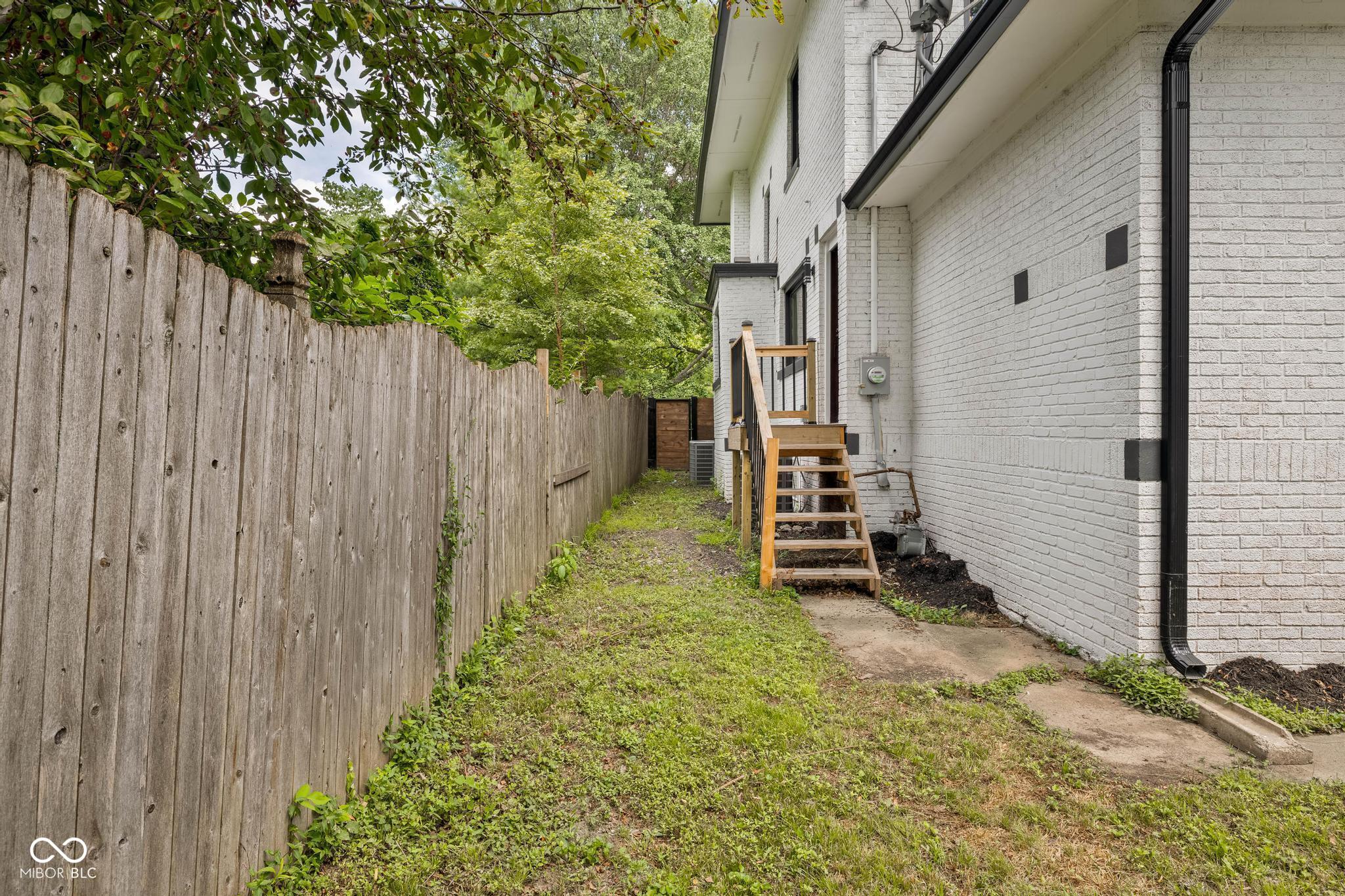 3118 E Fall Creek Parkway North Drive