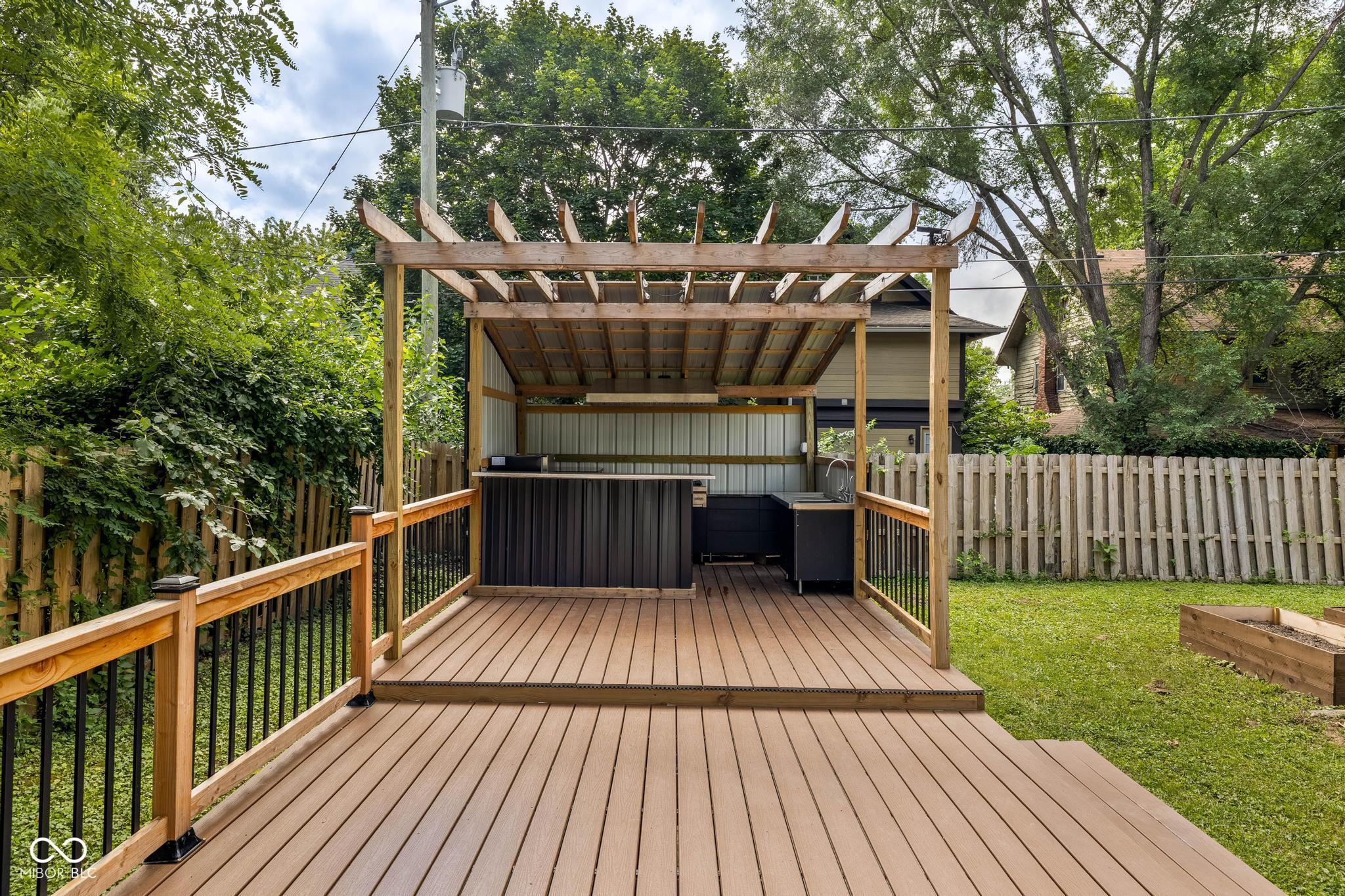 3118 E Fall Creek Parkway North Drive