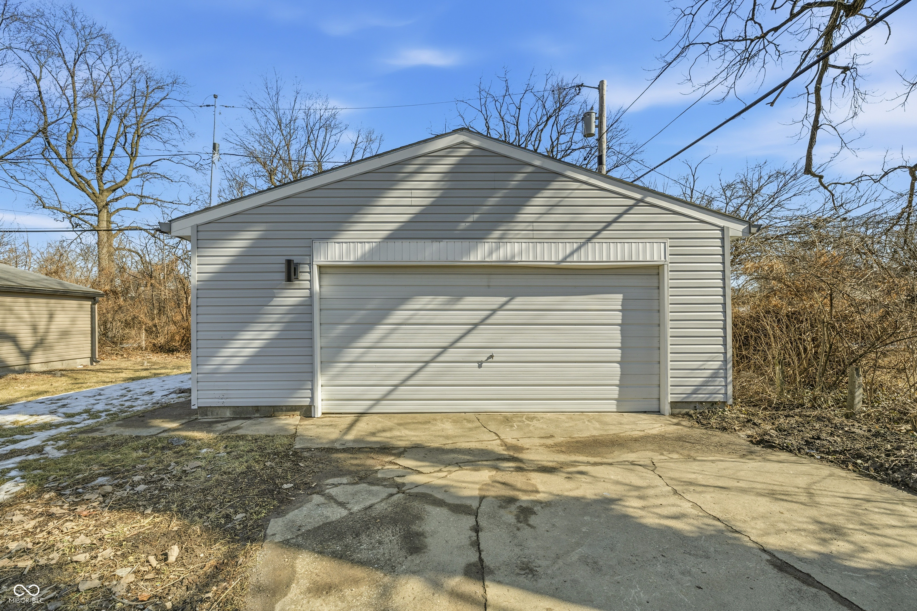 3417 N Dequincy Street