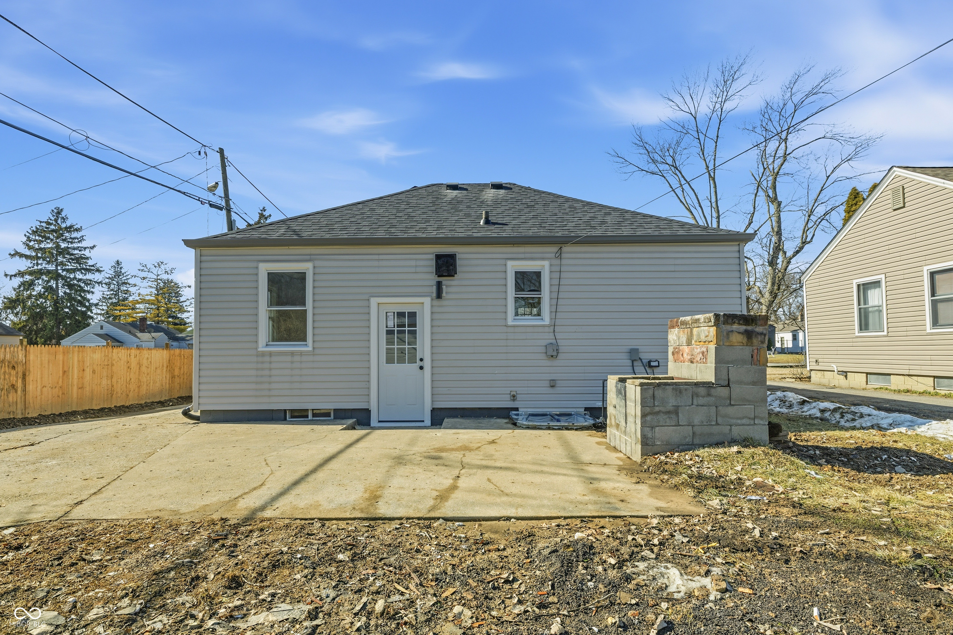 3417 N Dequincy Street