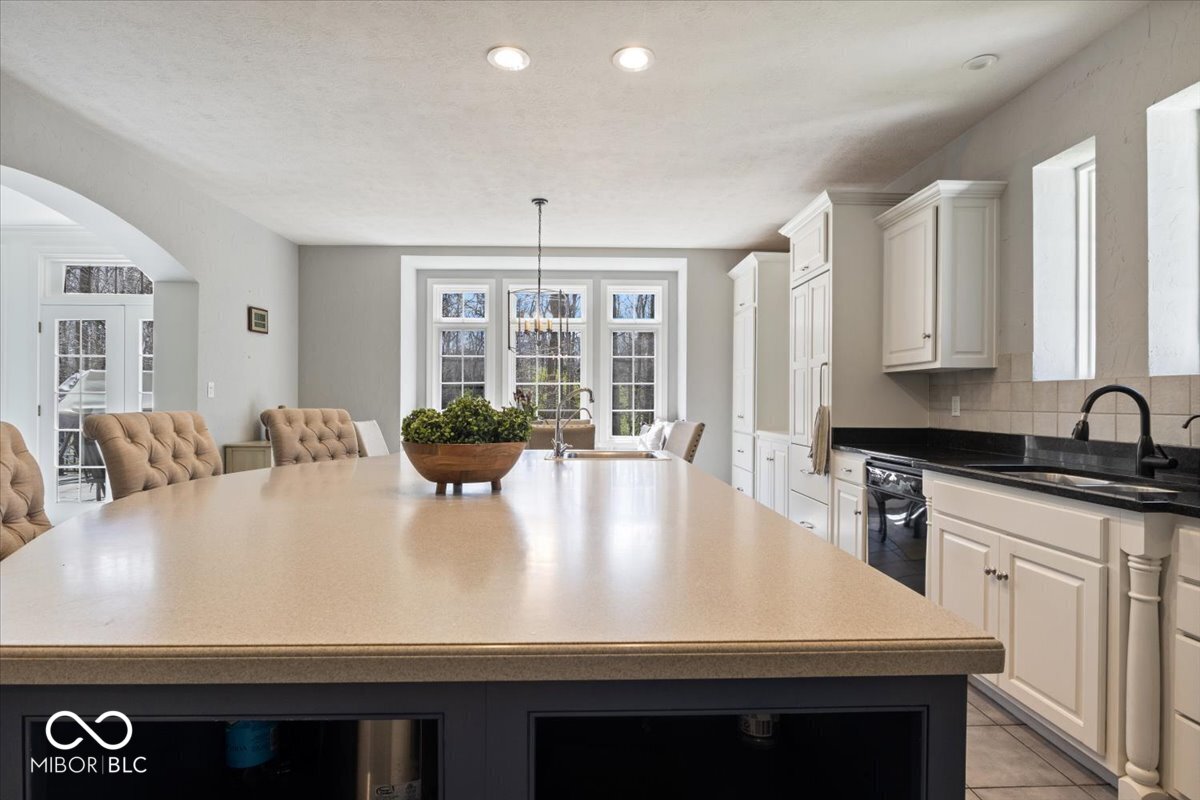 9399 Irishmans Run Lane