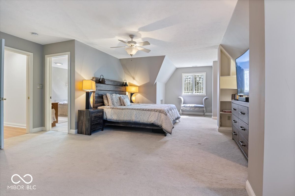 9399 Irishmans Run Lane