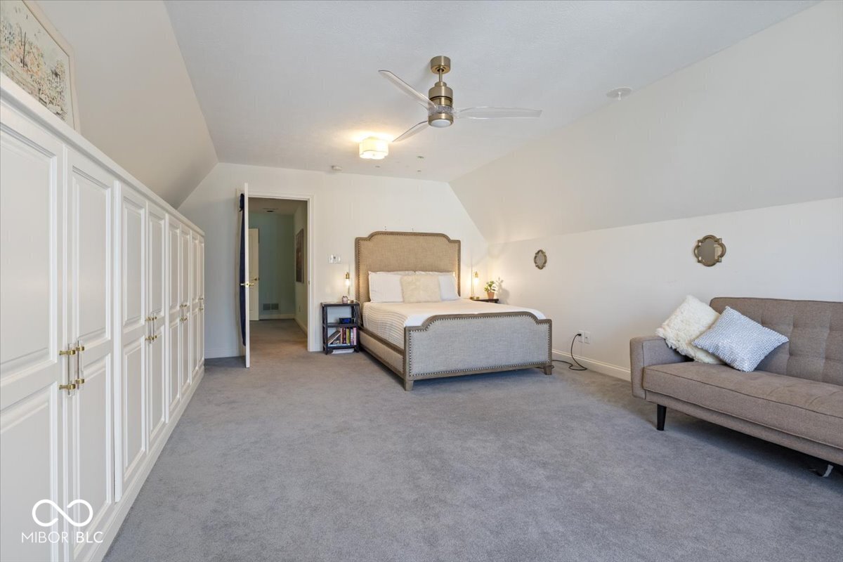 9399 Irishmans Run Lane