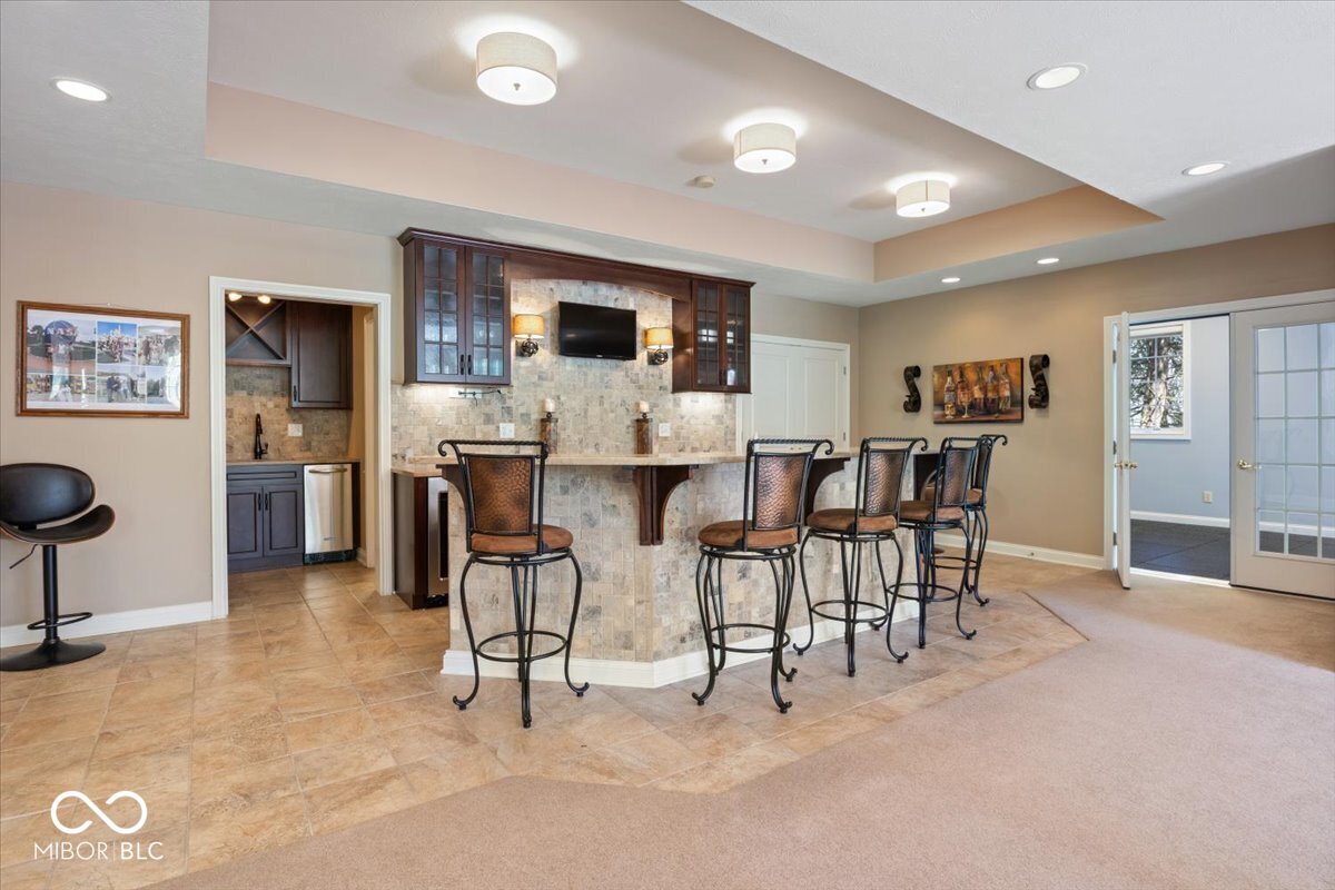 9399 Irishmans Run Lane