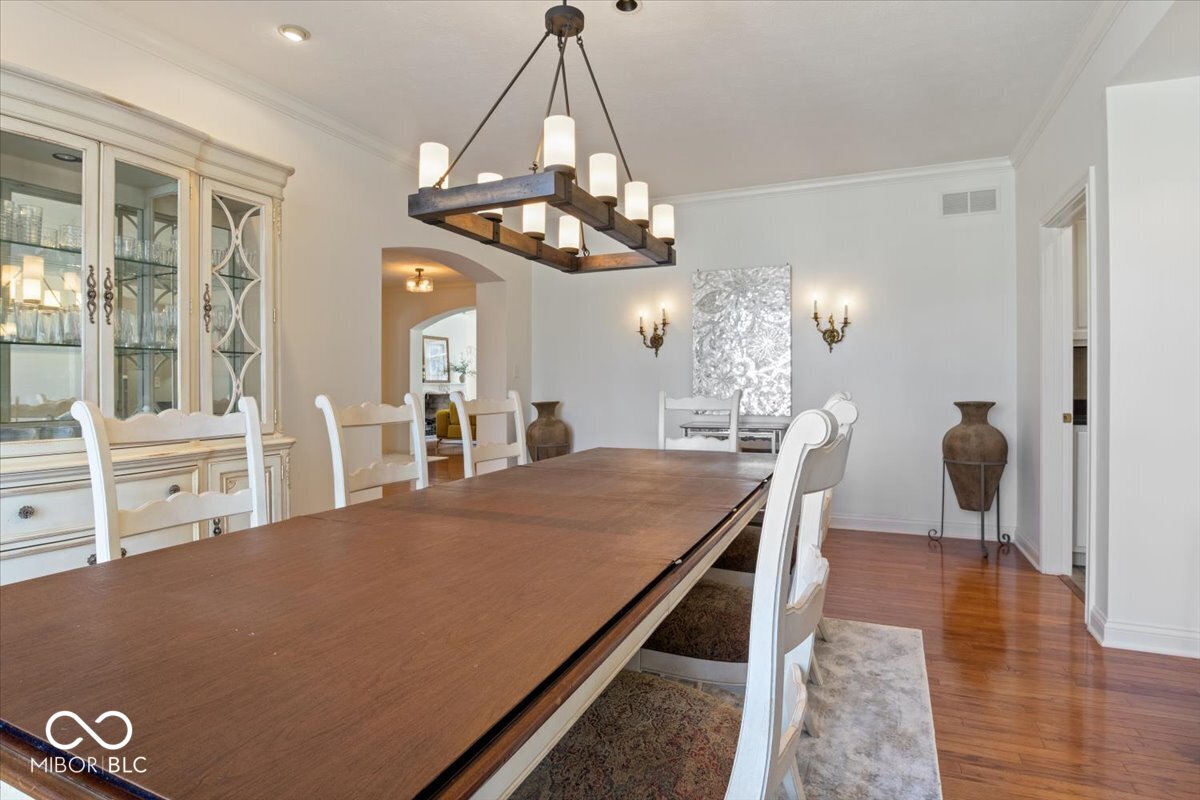 9399 Irishmans Run Lane