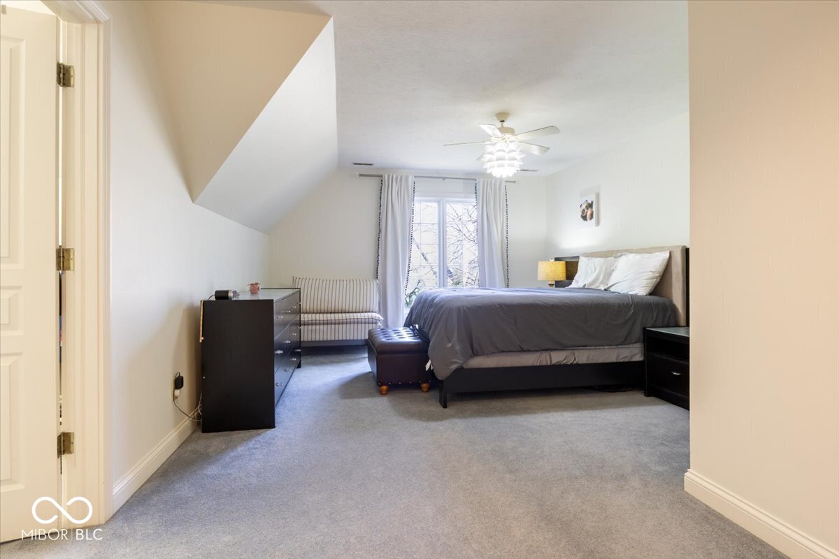 9399 Irishmans Run Lane