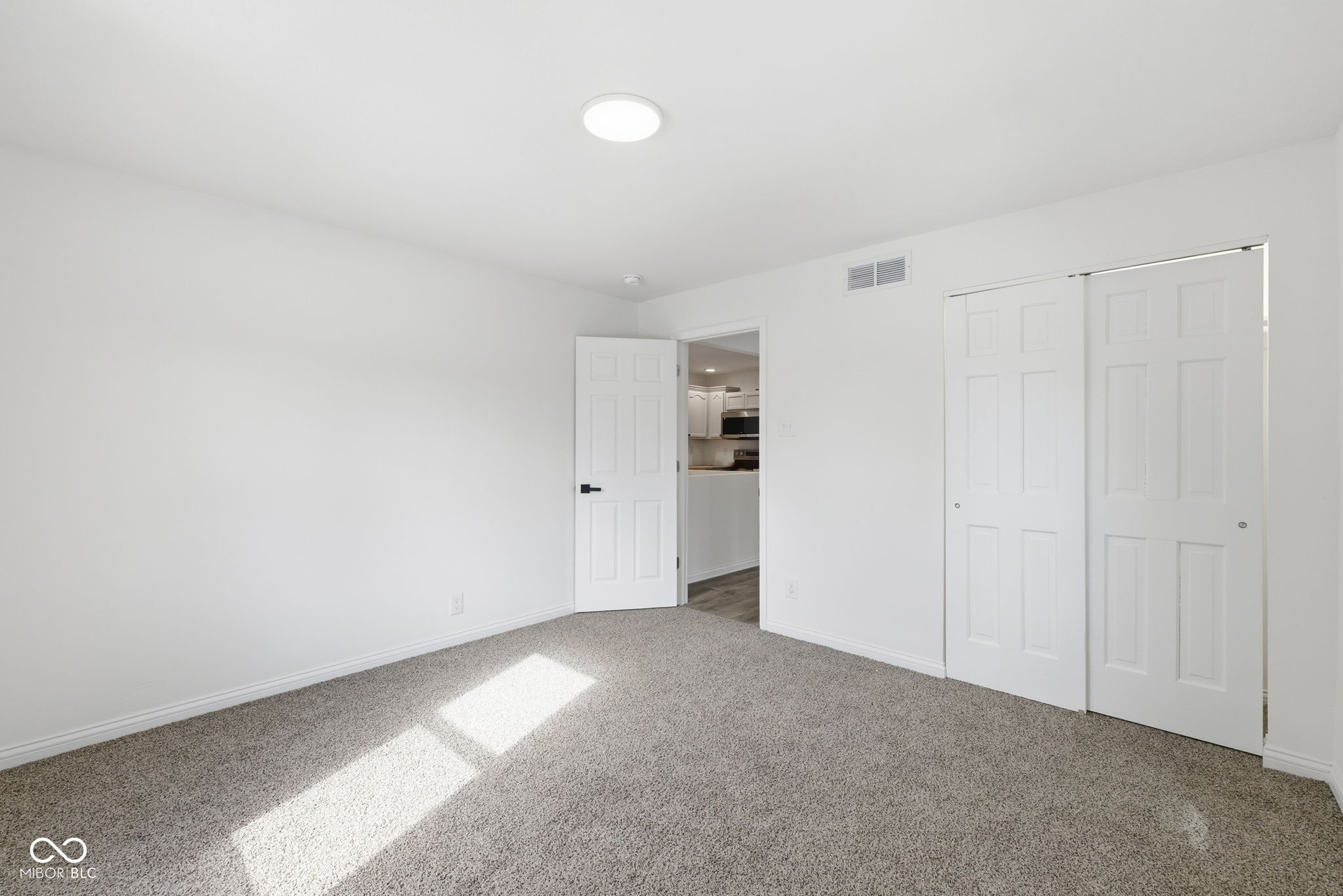 4839 W Regent Street