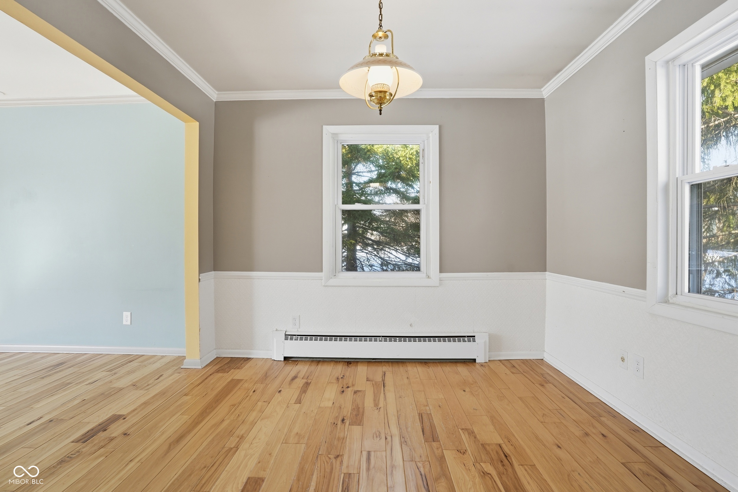 7705 N Whittier Place