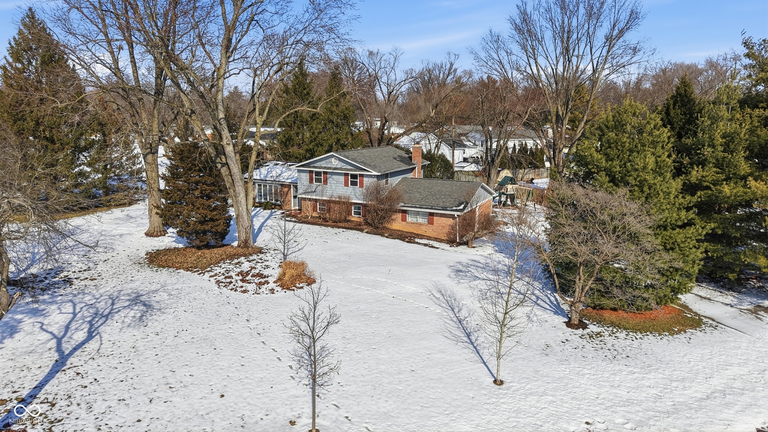 7705 N Whittier Place