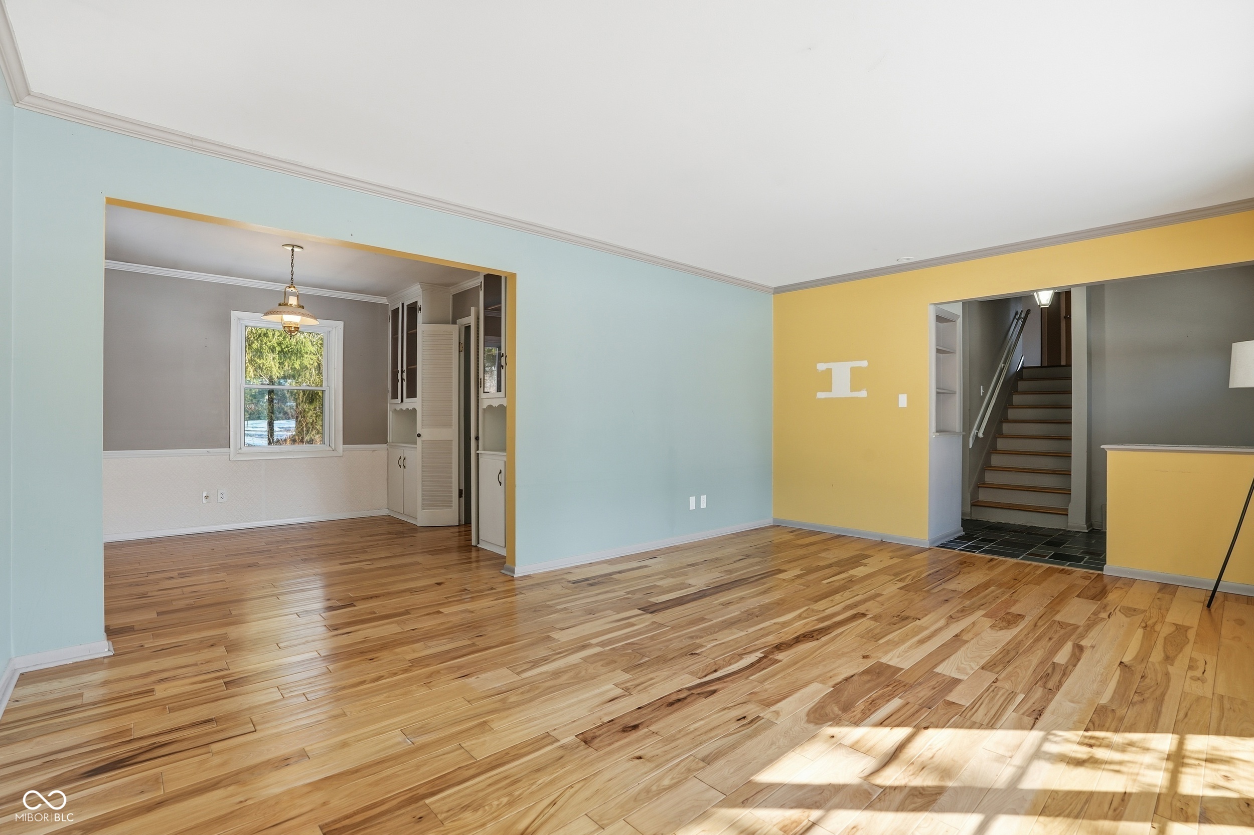 7705 N Whittier Place