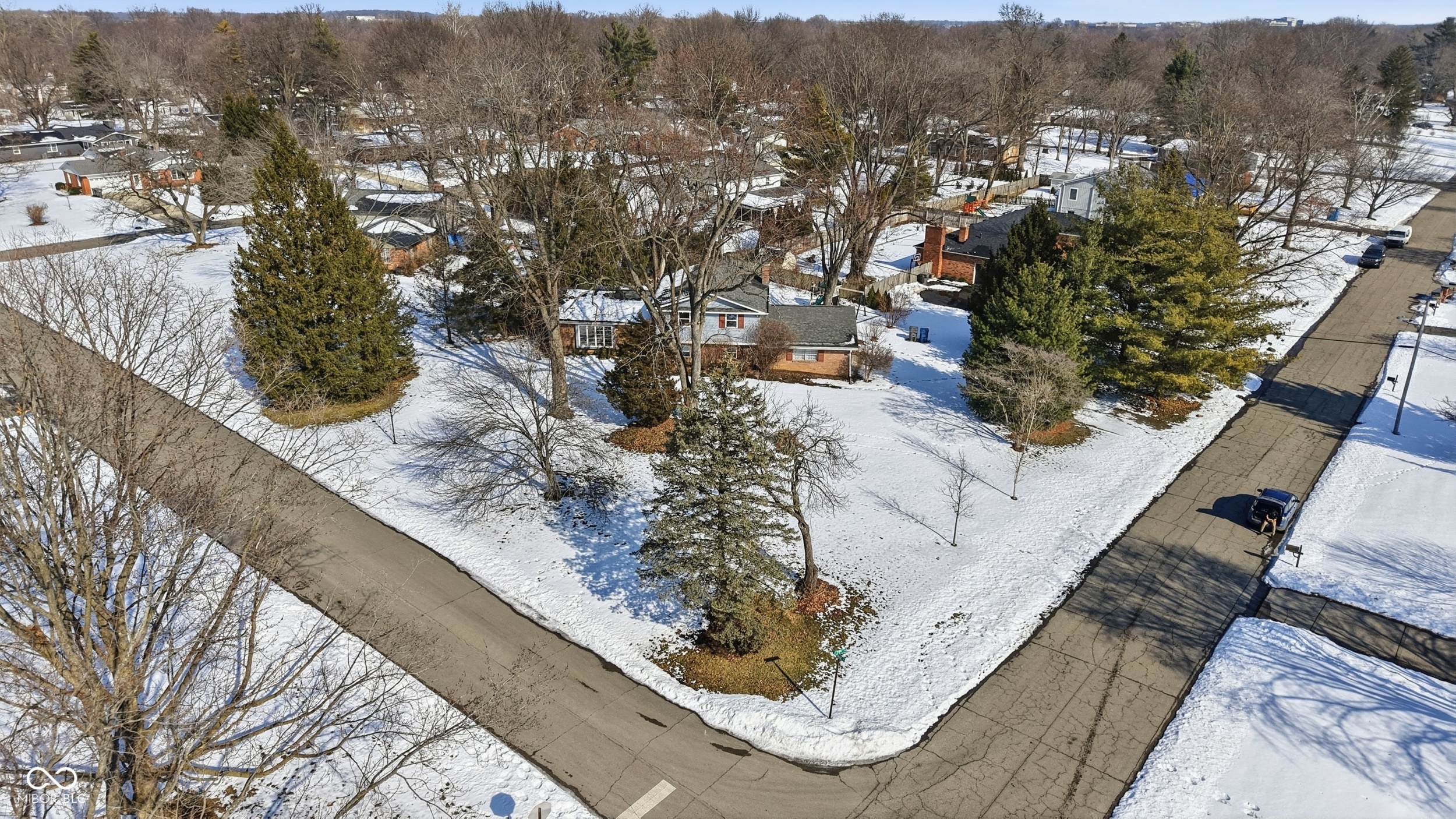 7705 N Whittier Place