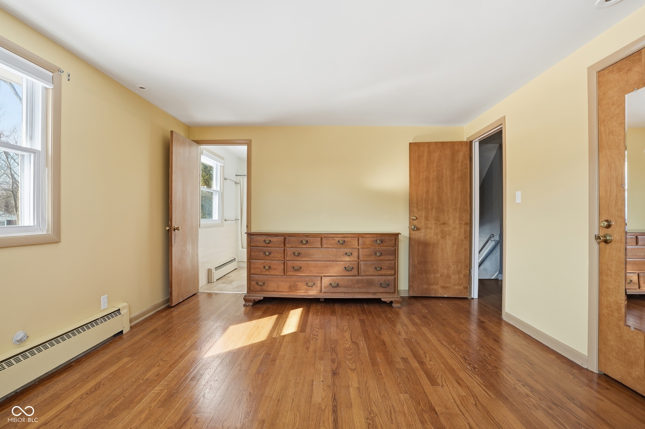 7705 N Whittier Place