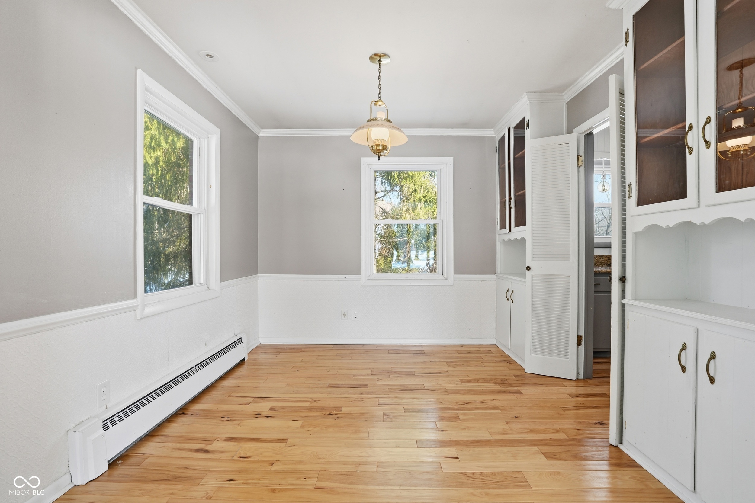 7705 N Whittier Place