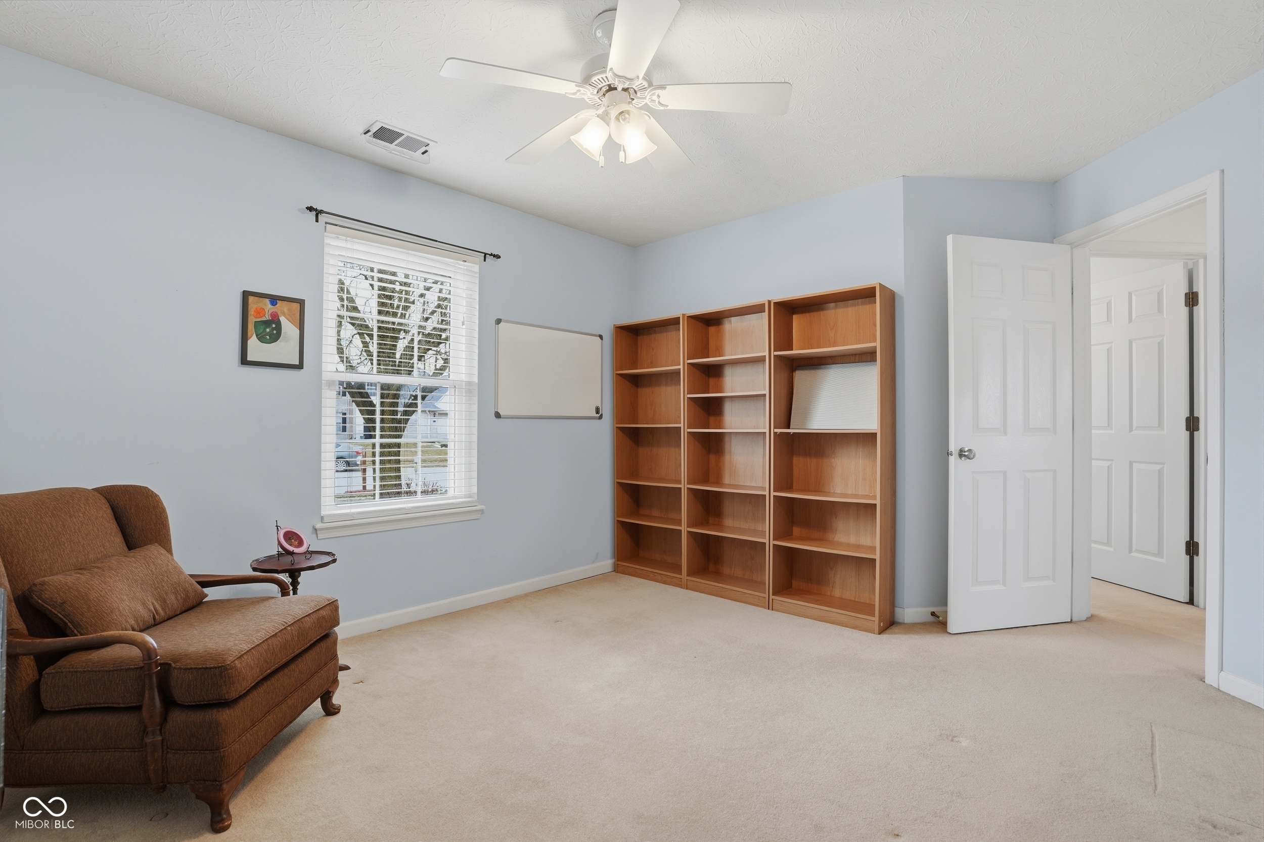 6382 Hillview Circle