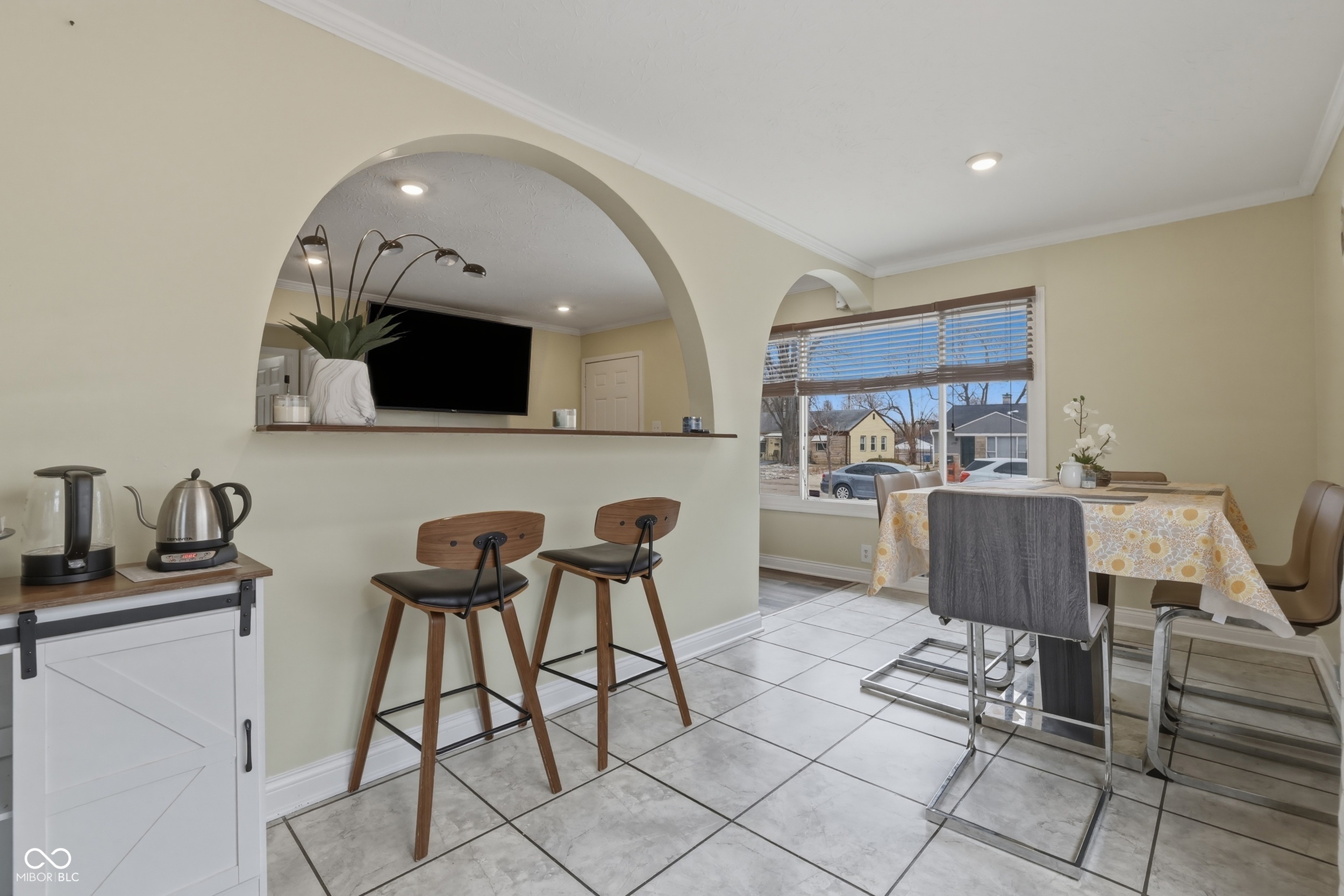 2738 Schofield Avenue