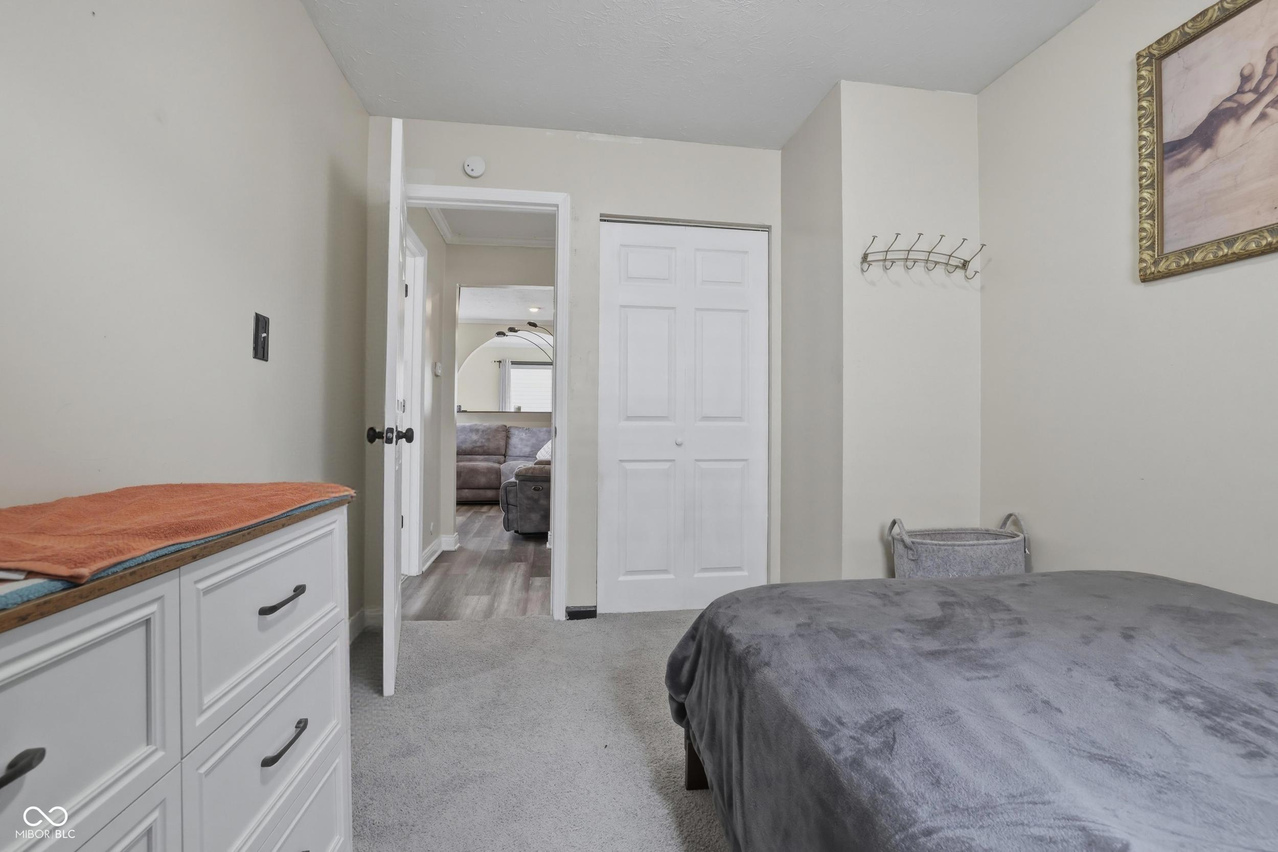 2738 Schofield Avenue