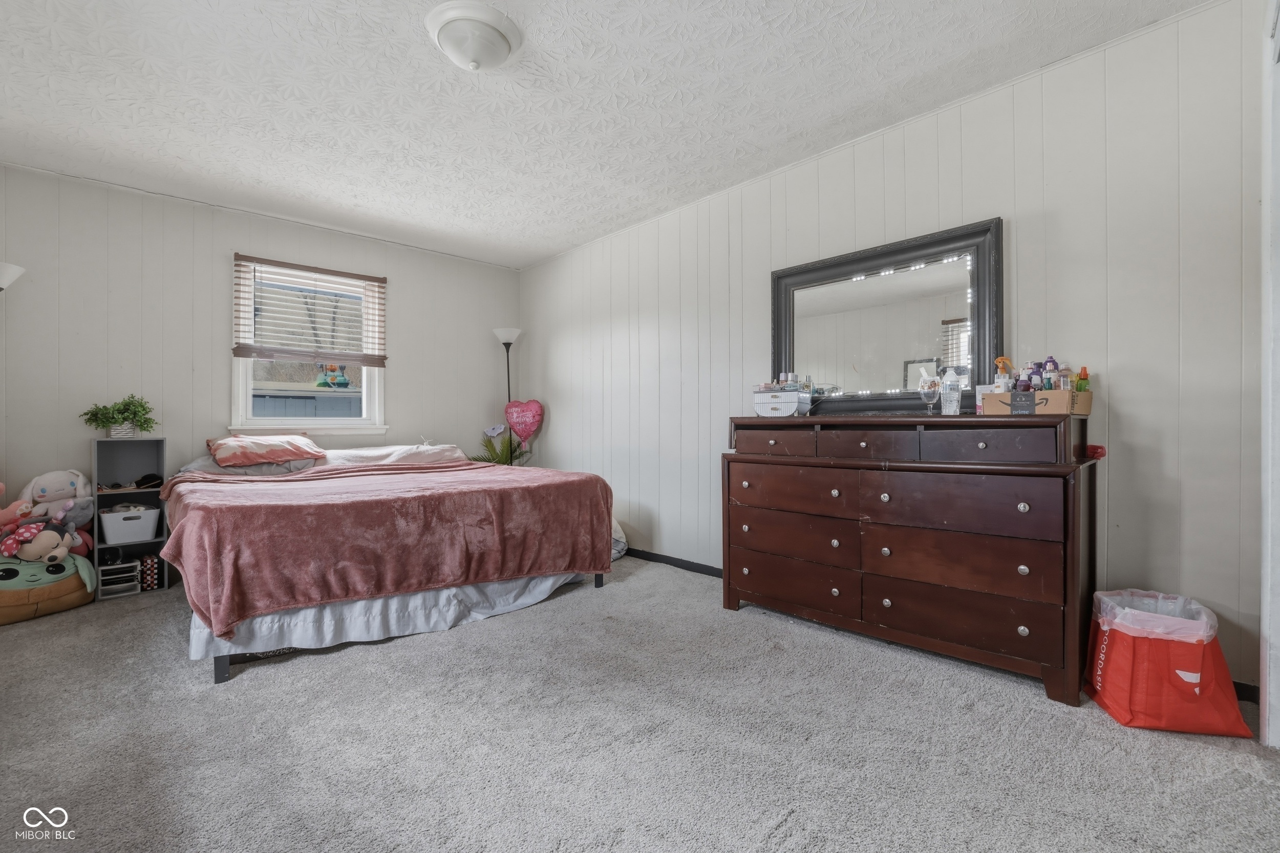 2738 Schofield Avenue