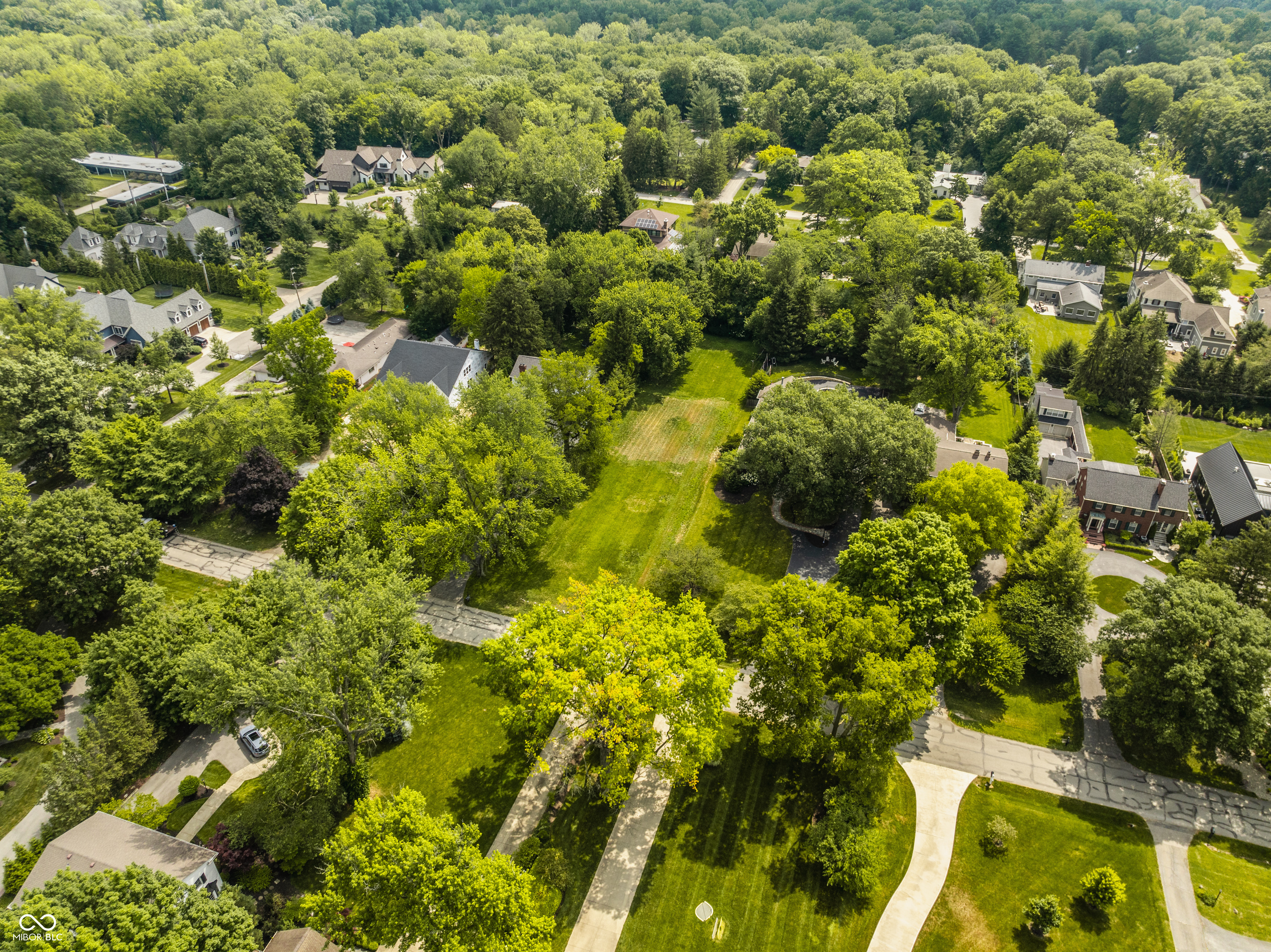 7655 N Pennsylvania Street