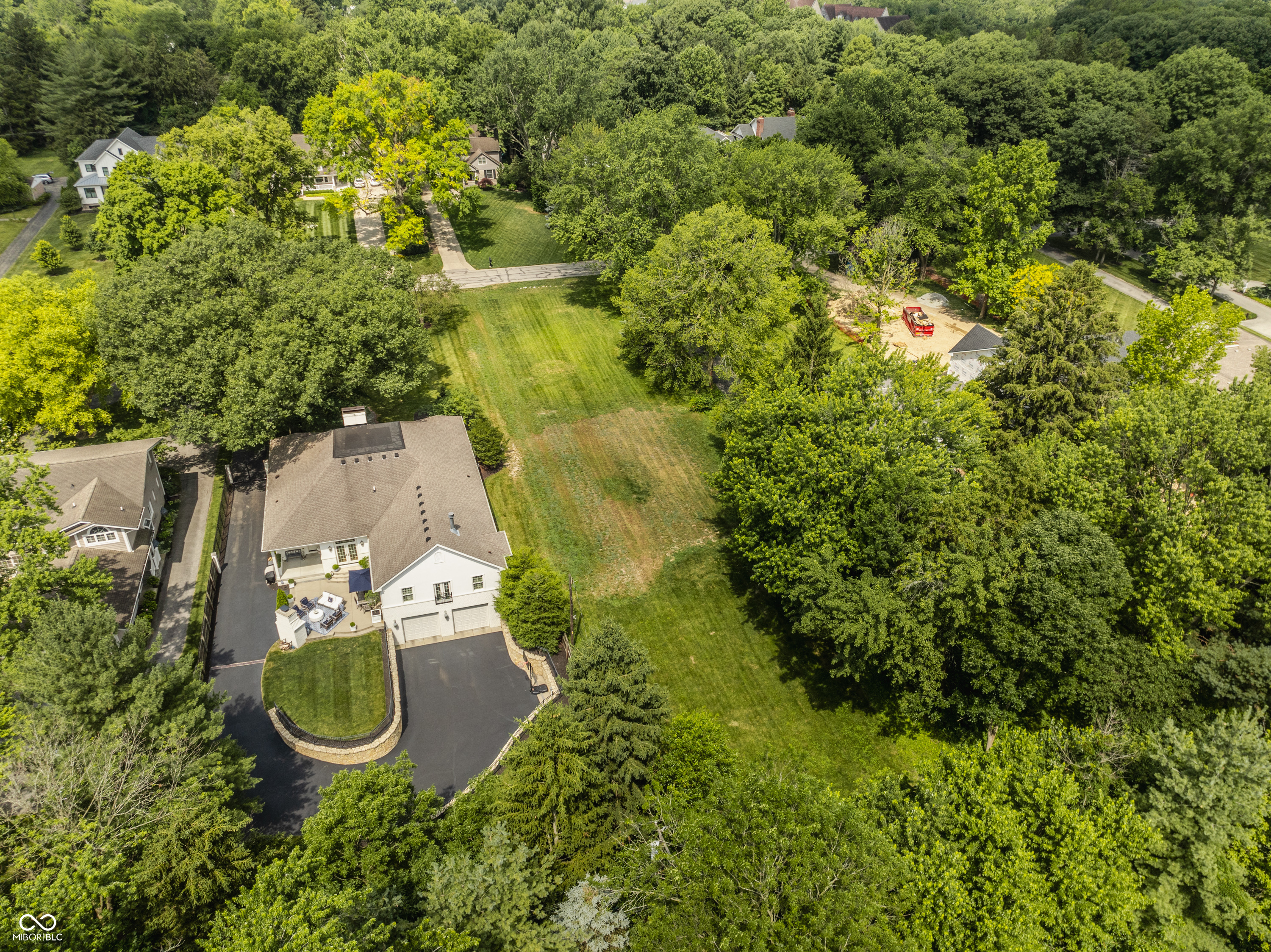 7655 N Pennsylvania Street