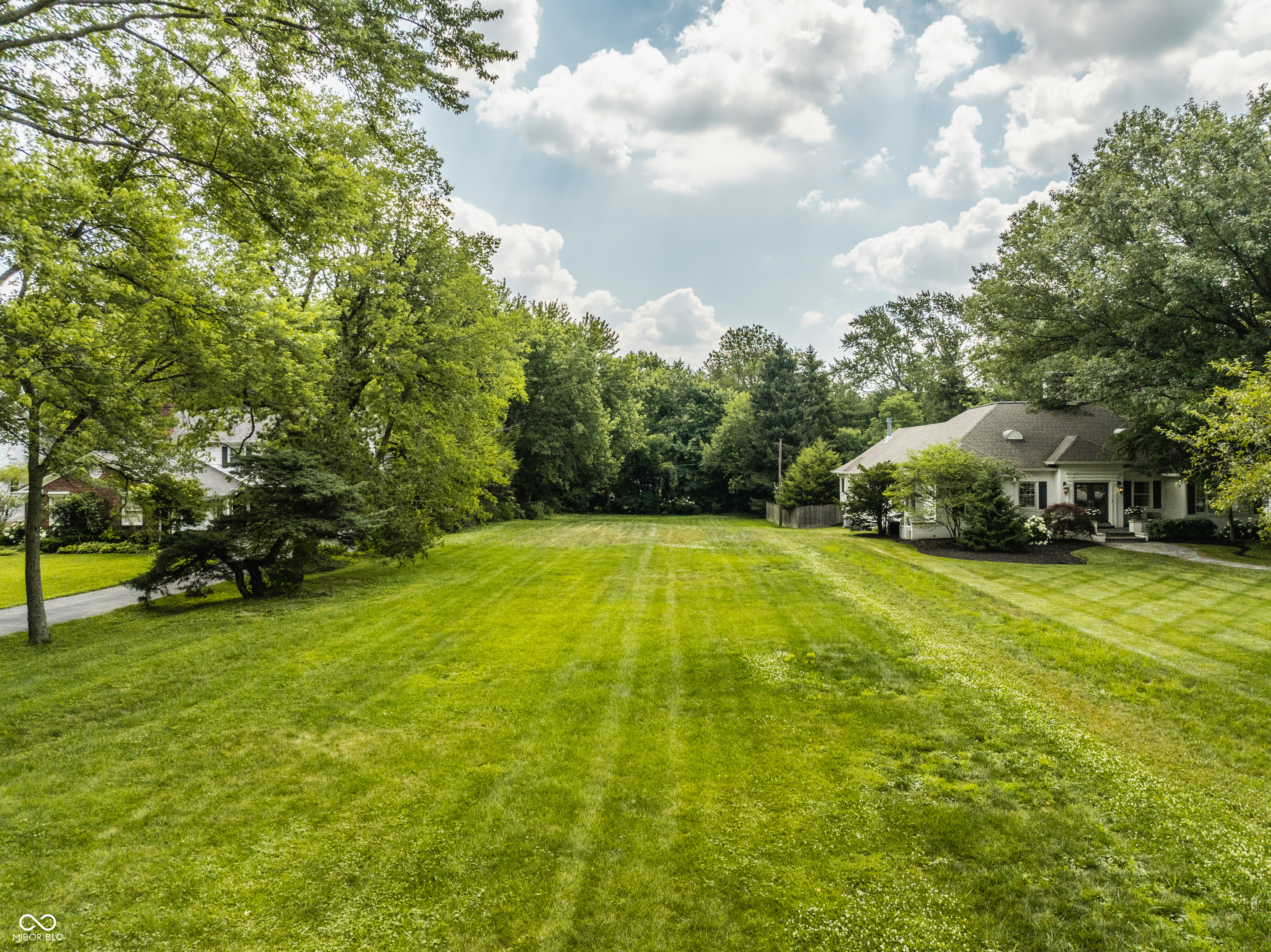 7655 N Pennsylvania Street