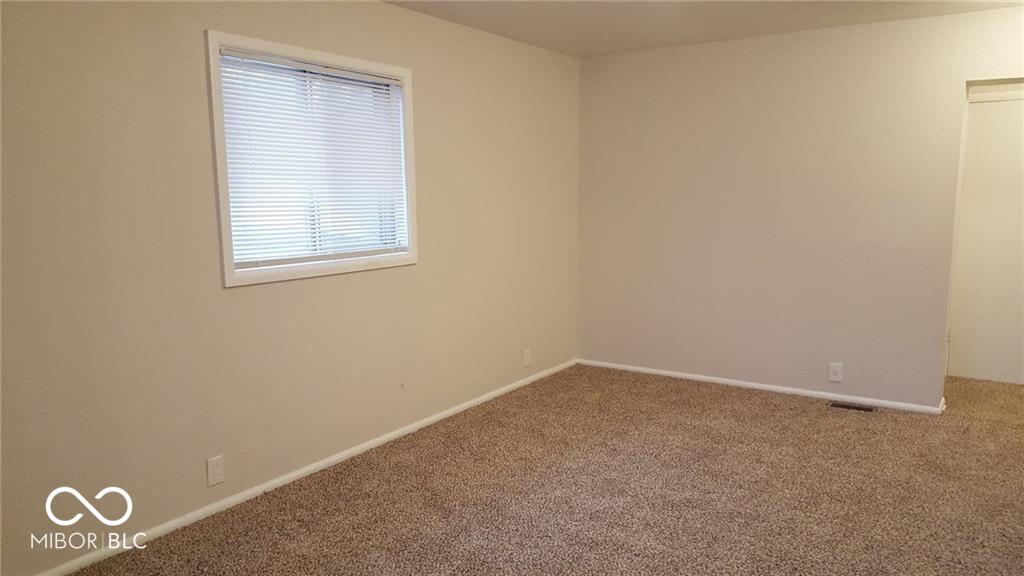 3436 N Sadlier Drive