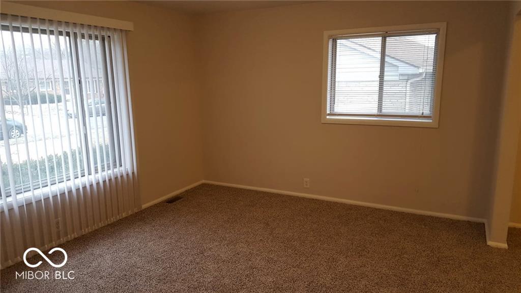 3436 N Sadlier Drive