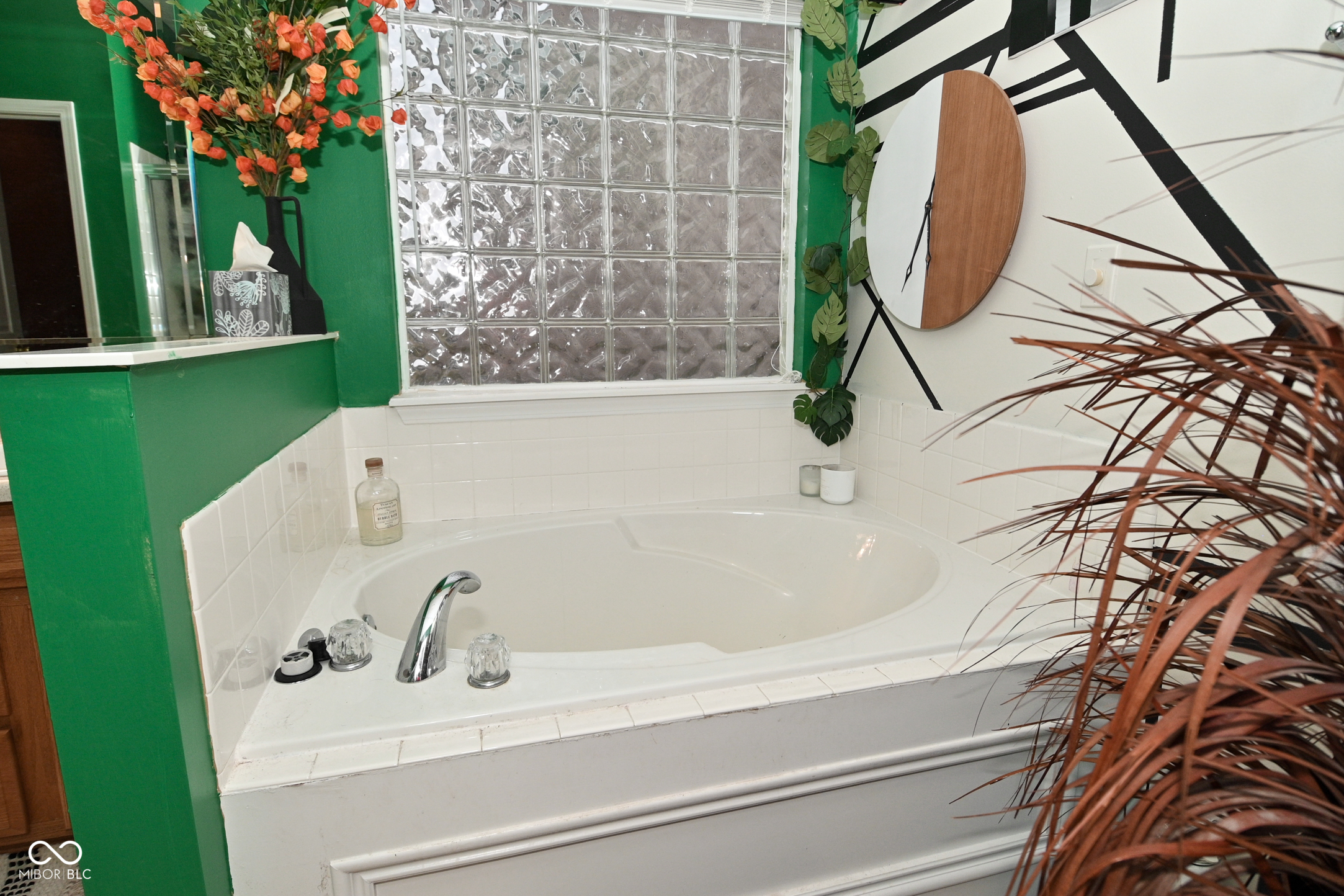 2520 Thorney Wood Lane