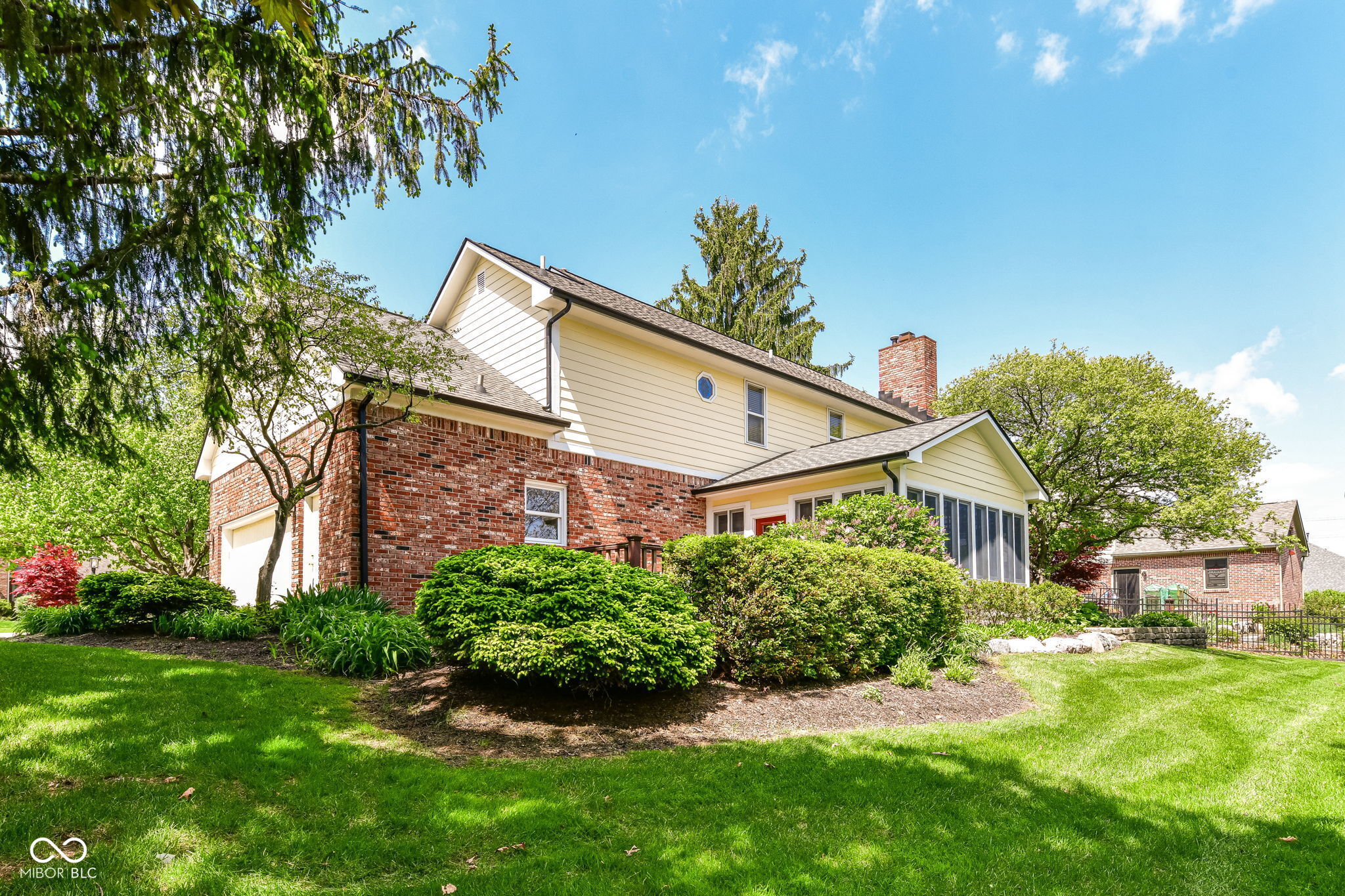 1001 Arrowwood Drive