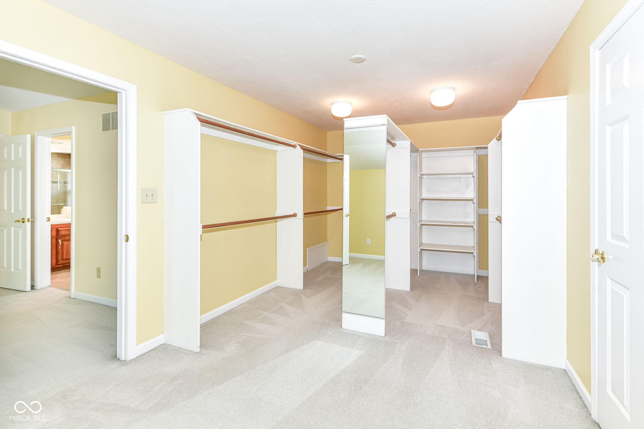 1001 Arrowwood Drive