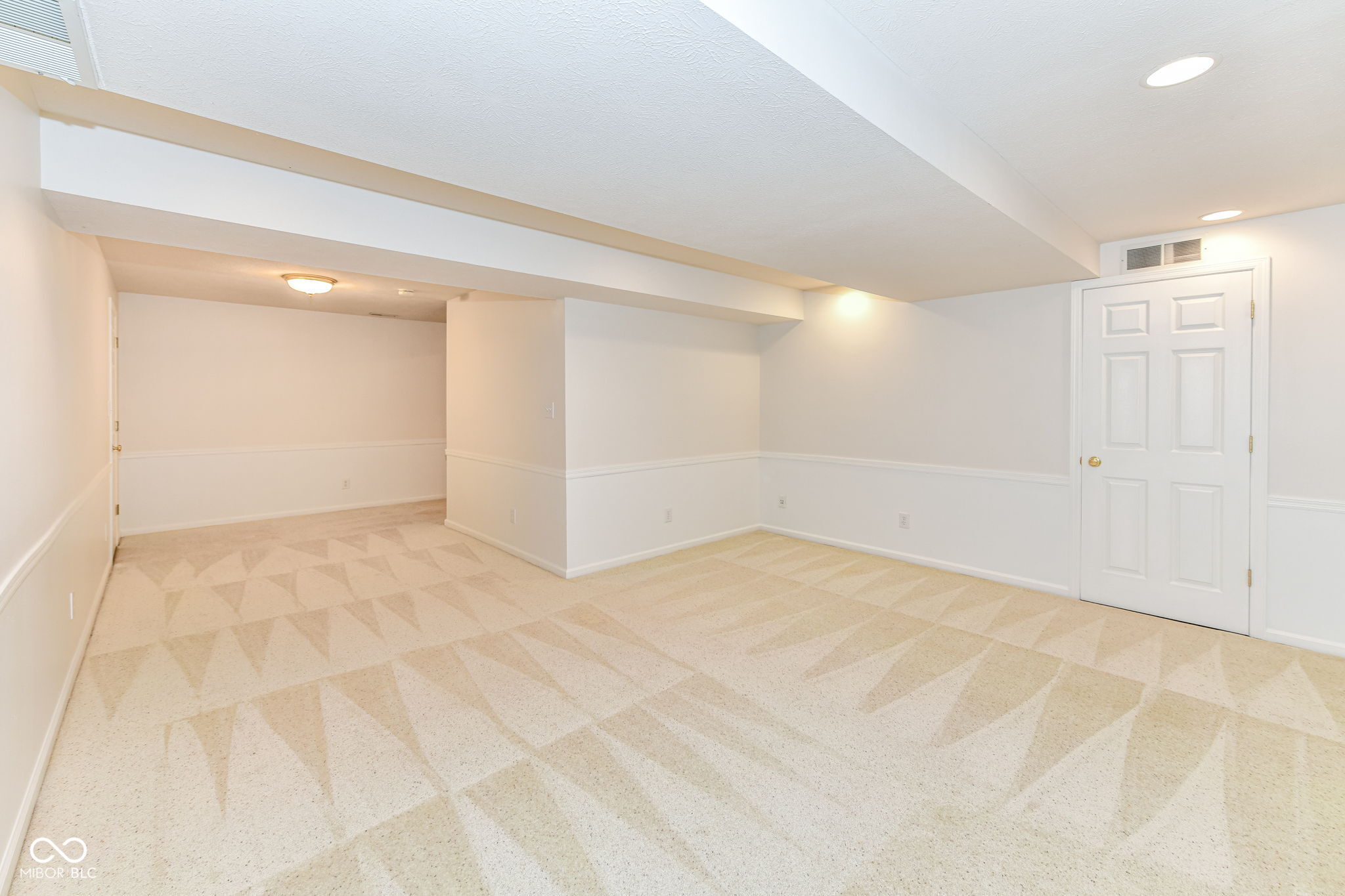 1001 Arrowwood Drive