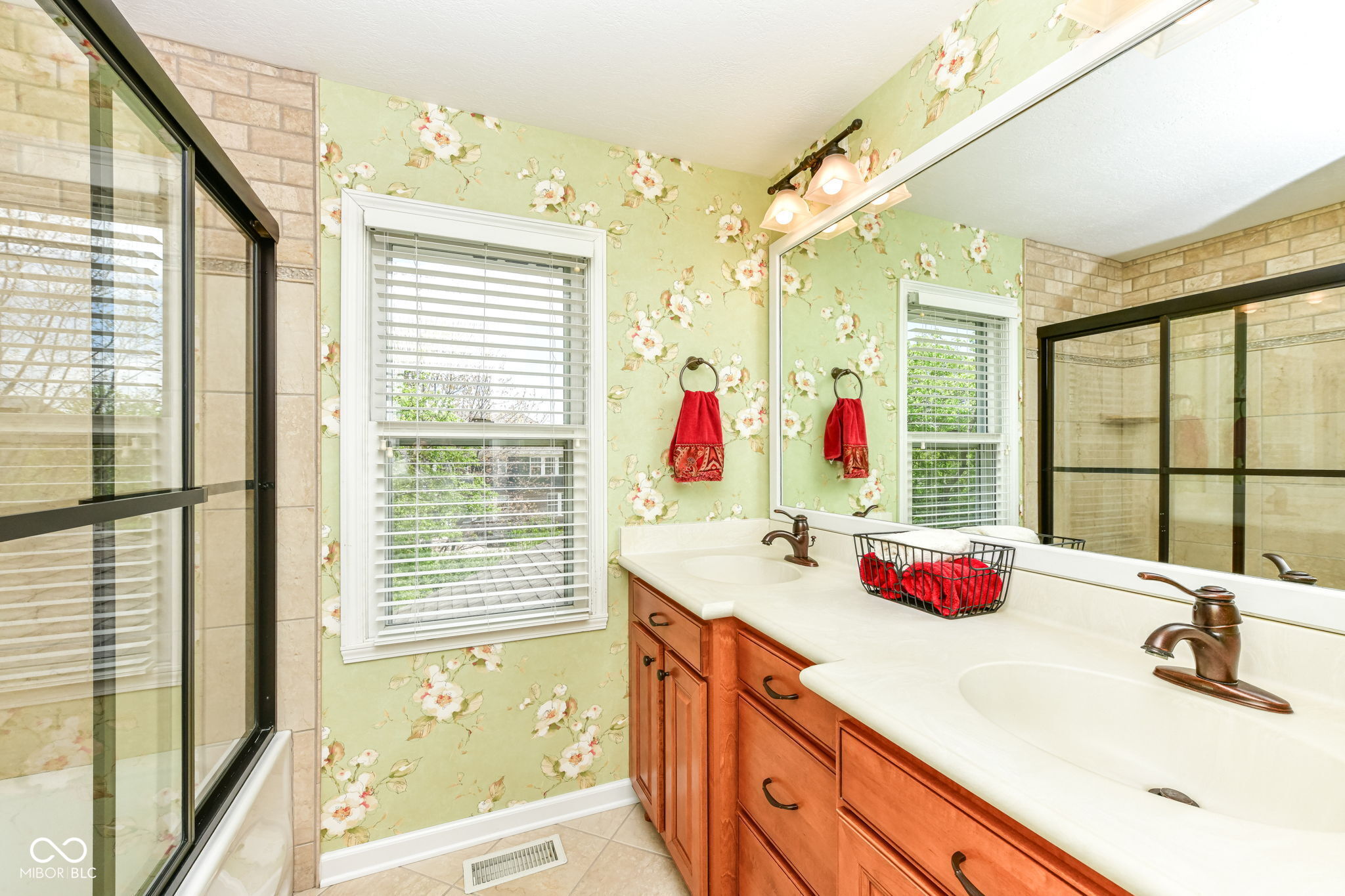 1001 Arrowwood Drive