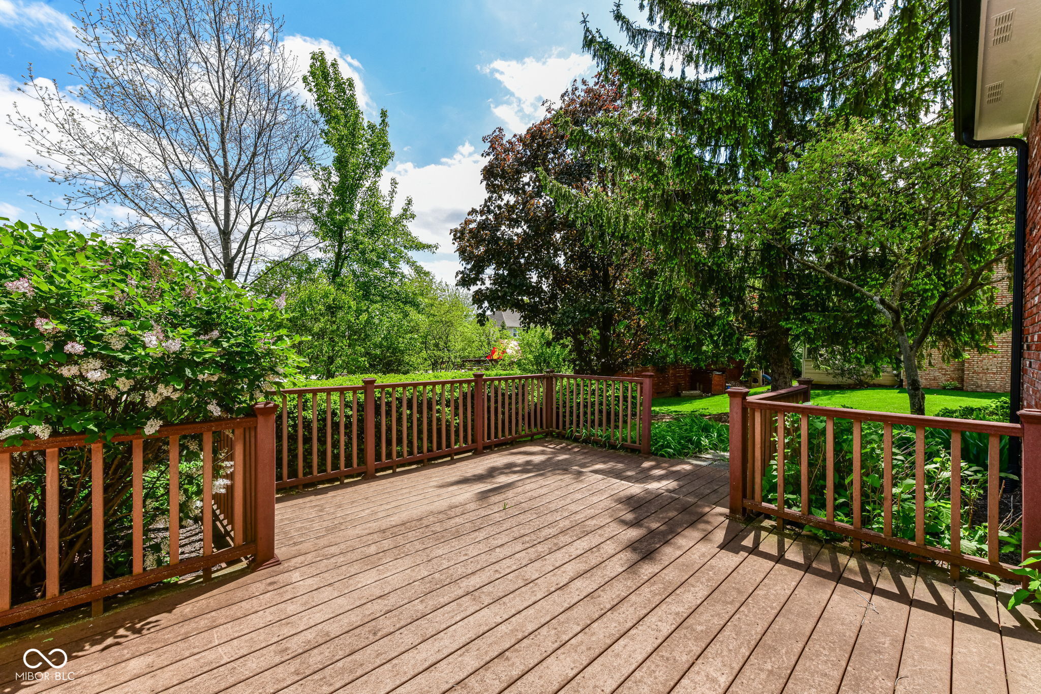 1001 Arrowwood Drive