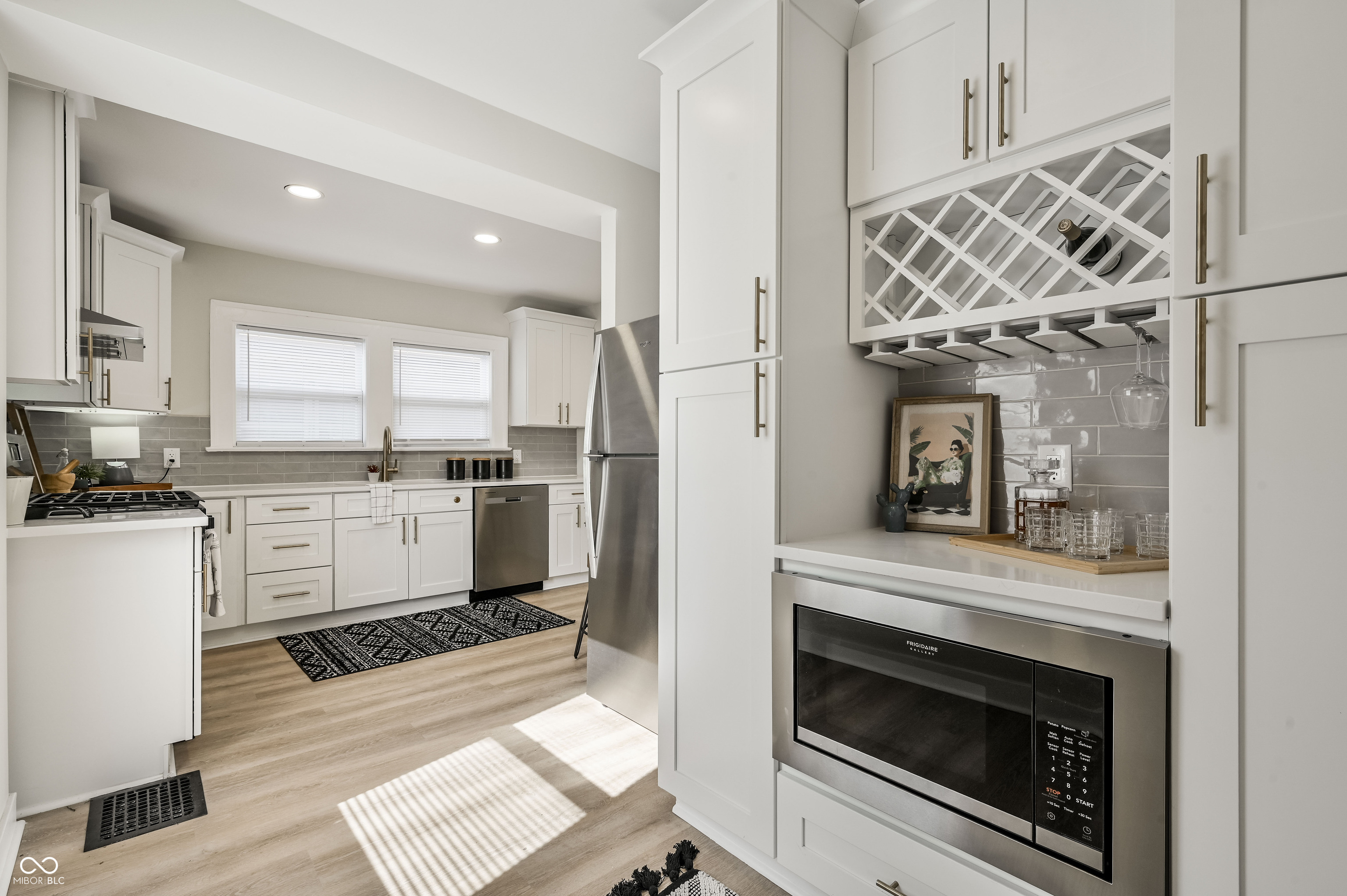 6039 E Lowell Avenue