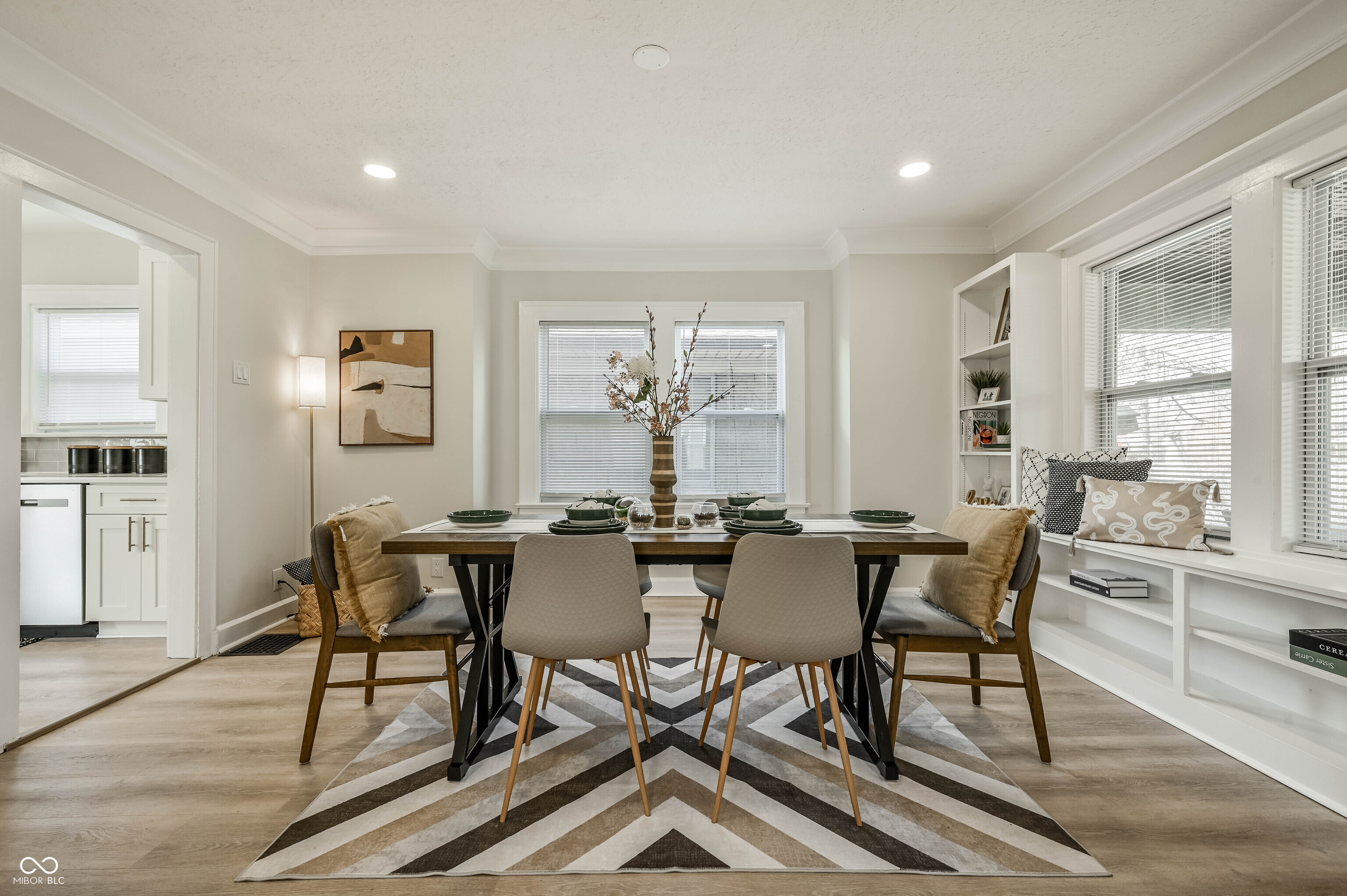 6039 E Lowell Avenue