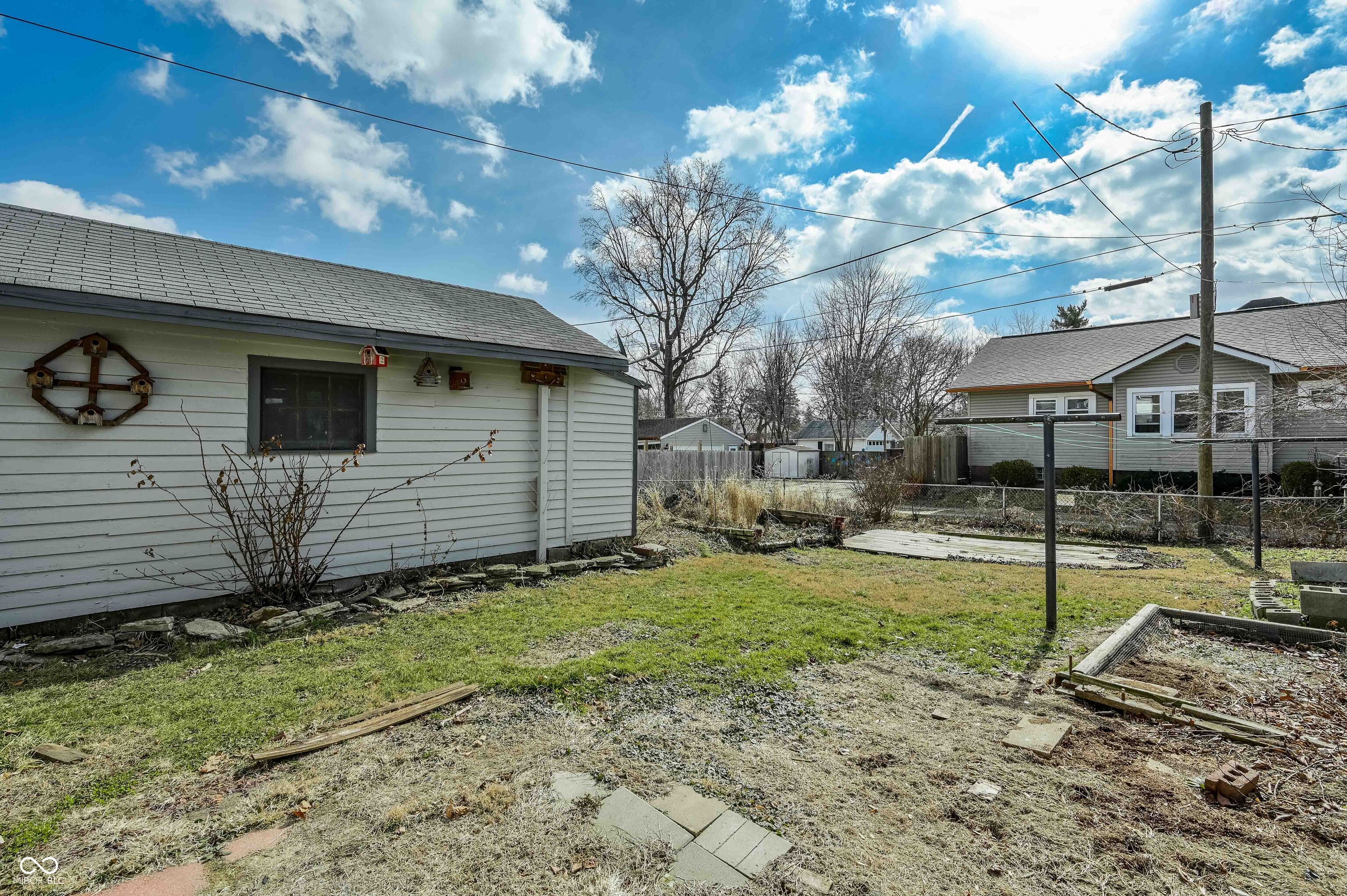 6039 E Lowell Avenue