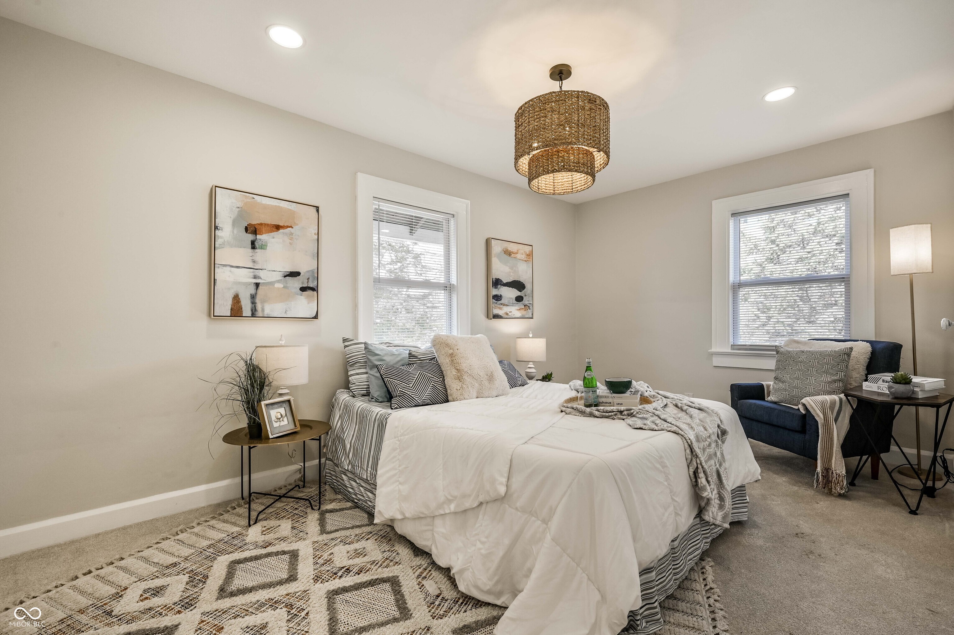 6039 E Lowell Avenue