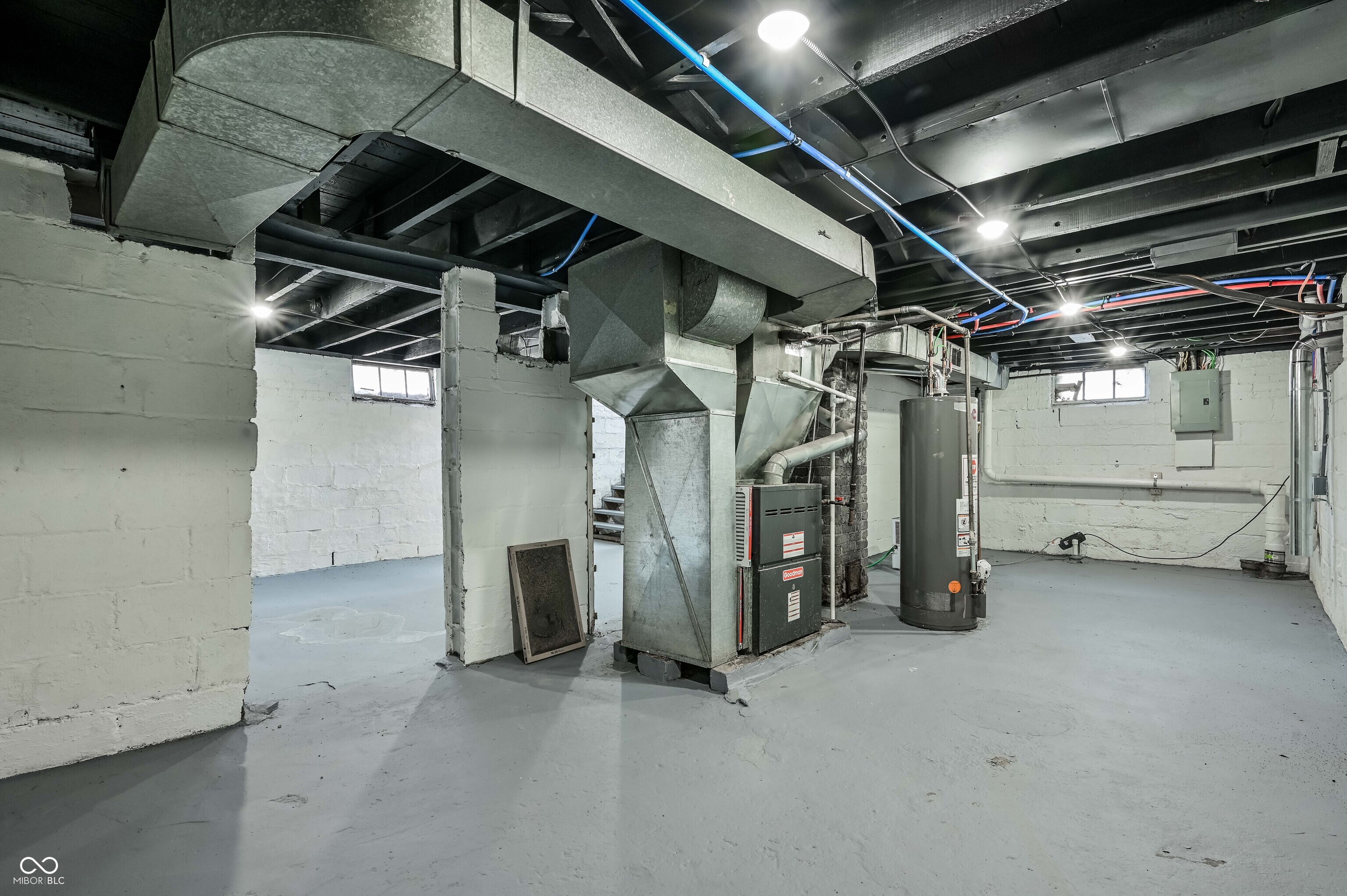 6039 E Lowell Avenue