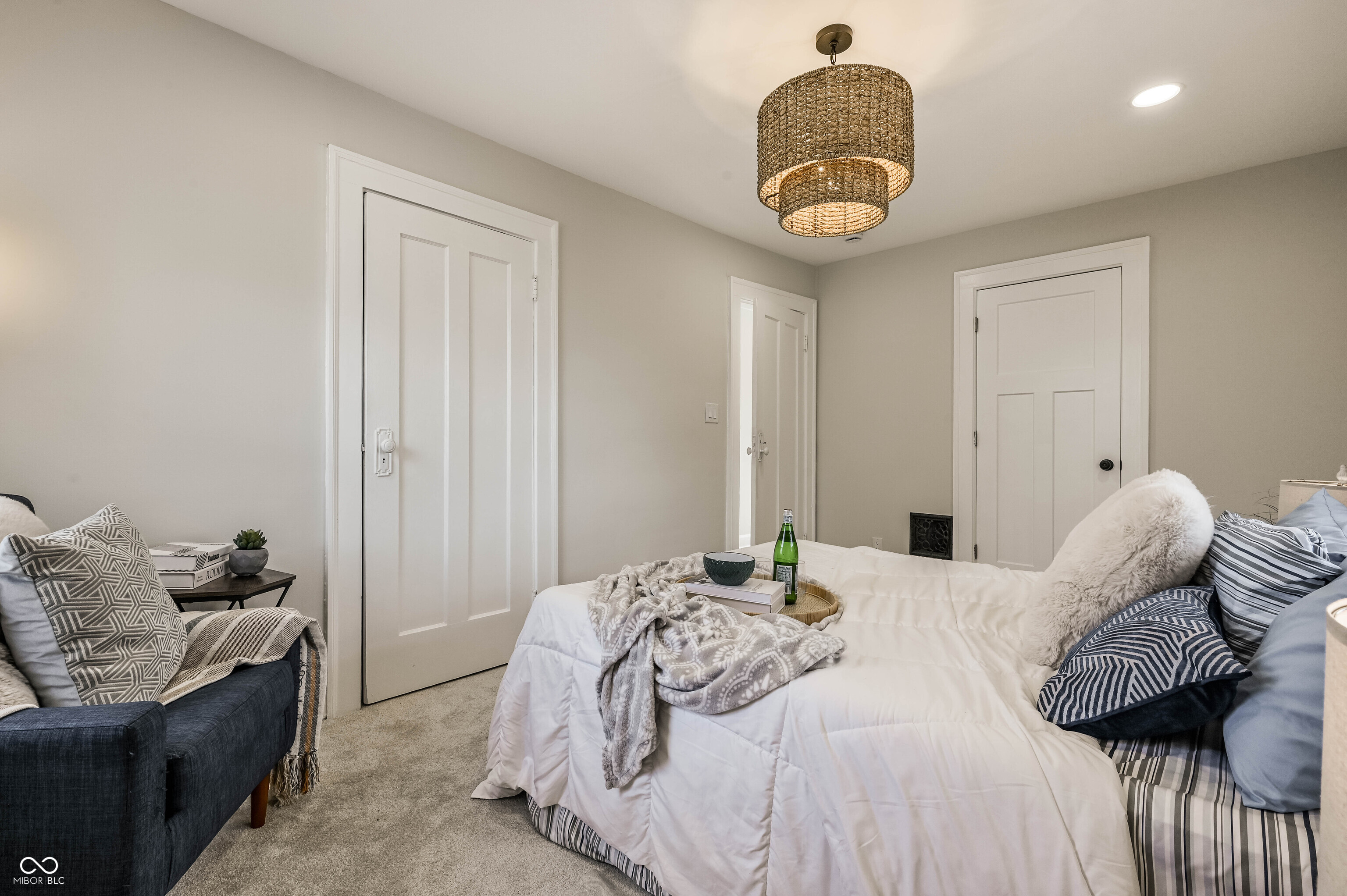 6039 E Lowell Avenue