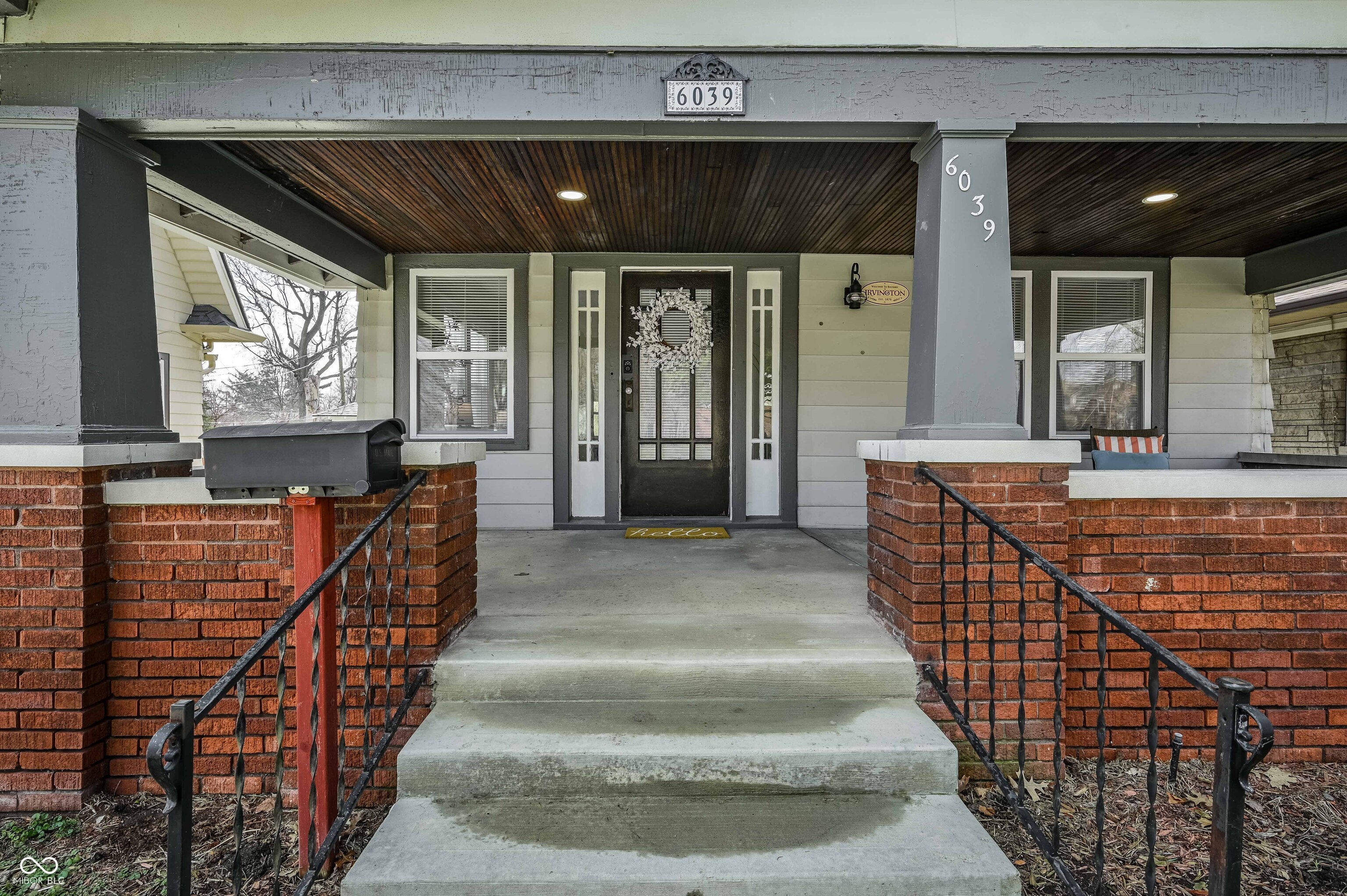 6039 E Lowell Avenue