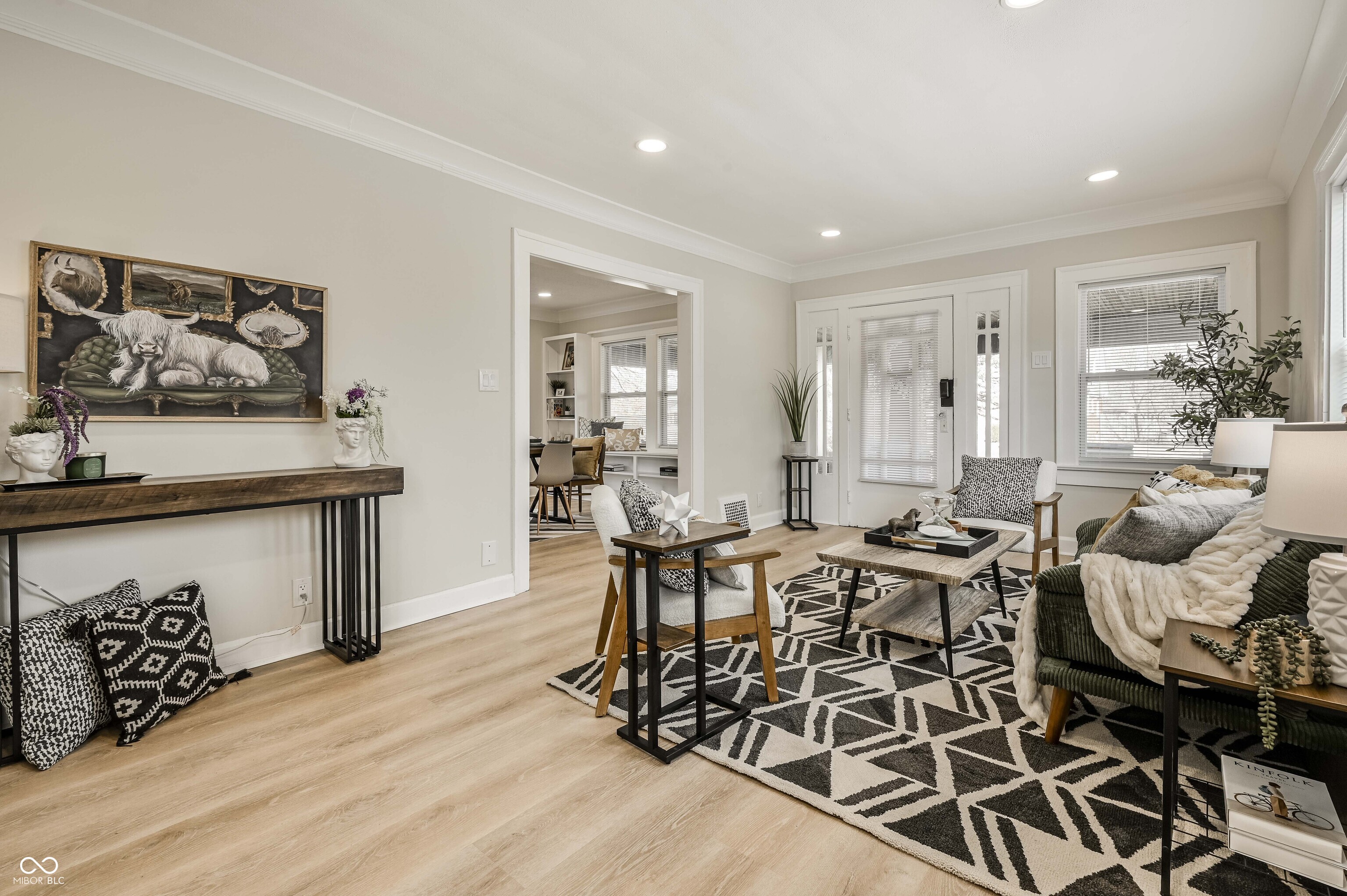 6039 E Lowell Avenue